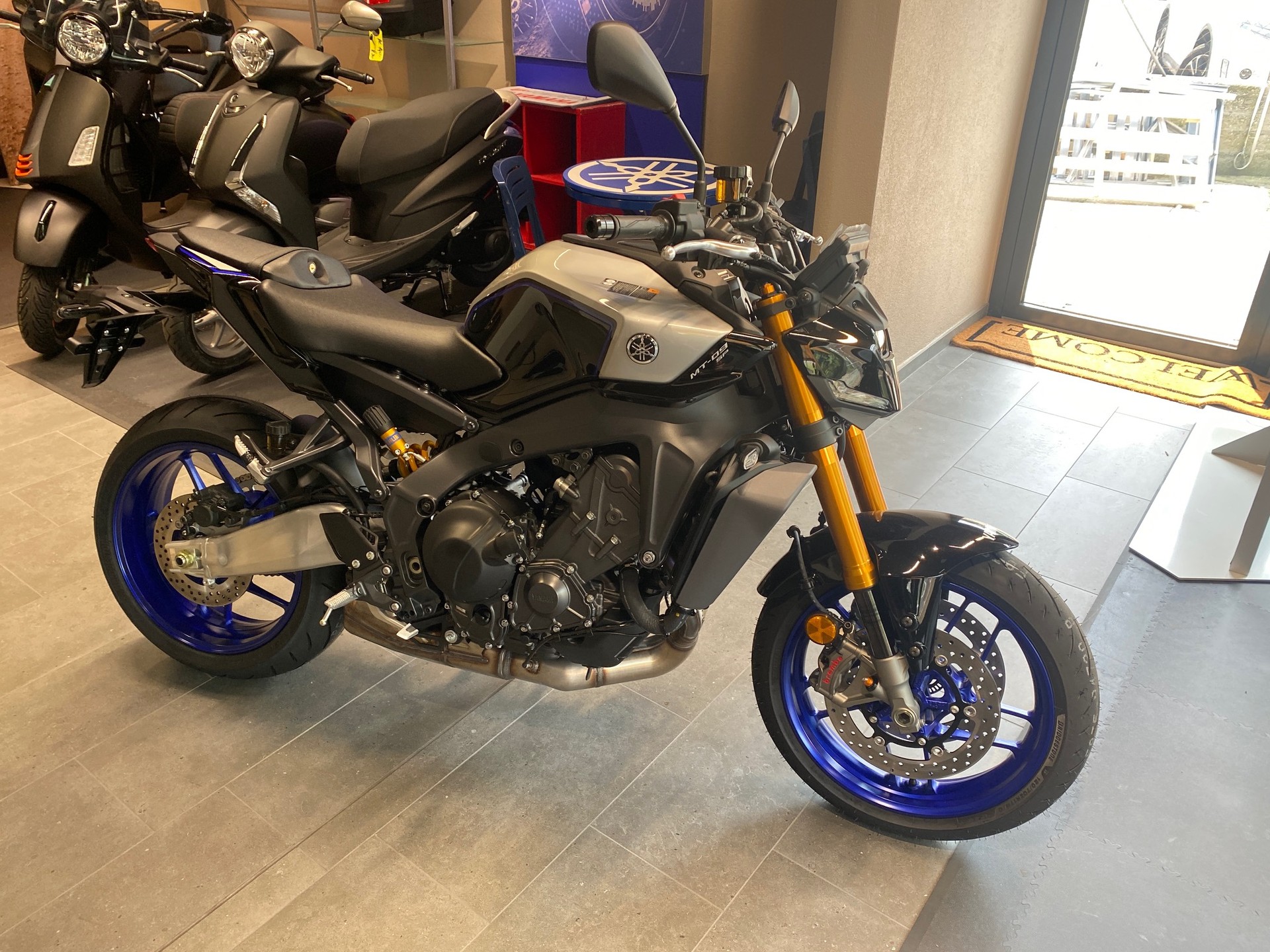 YAMAHA MT-09 SP-image-1