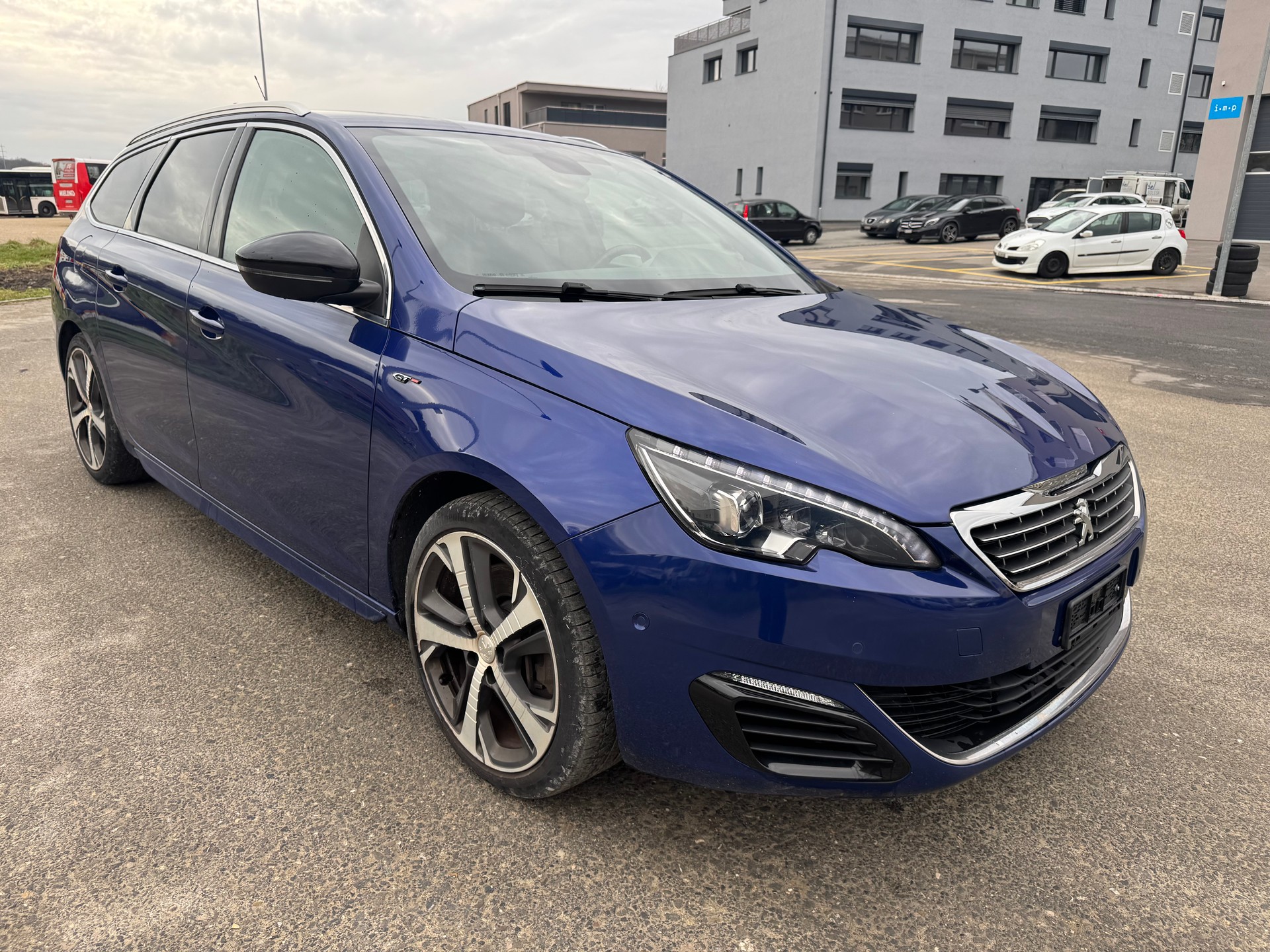 PEUGEOT 308 SW 1.6 THP GT-image-2