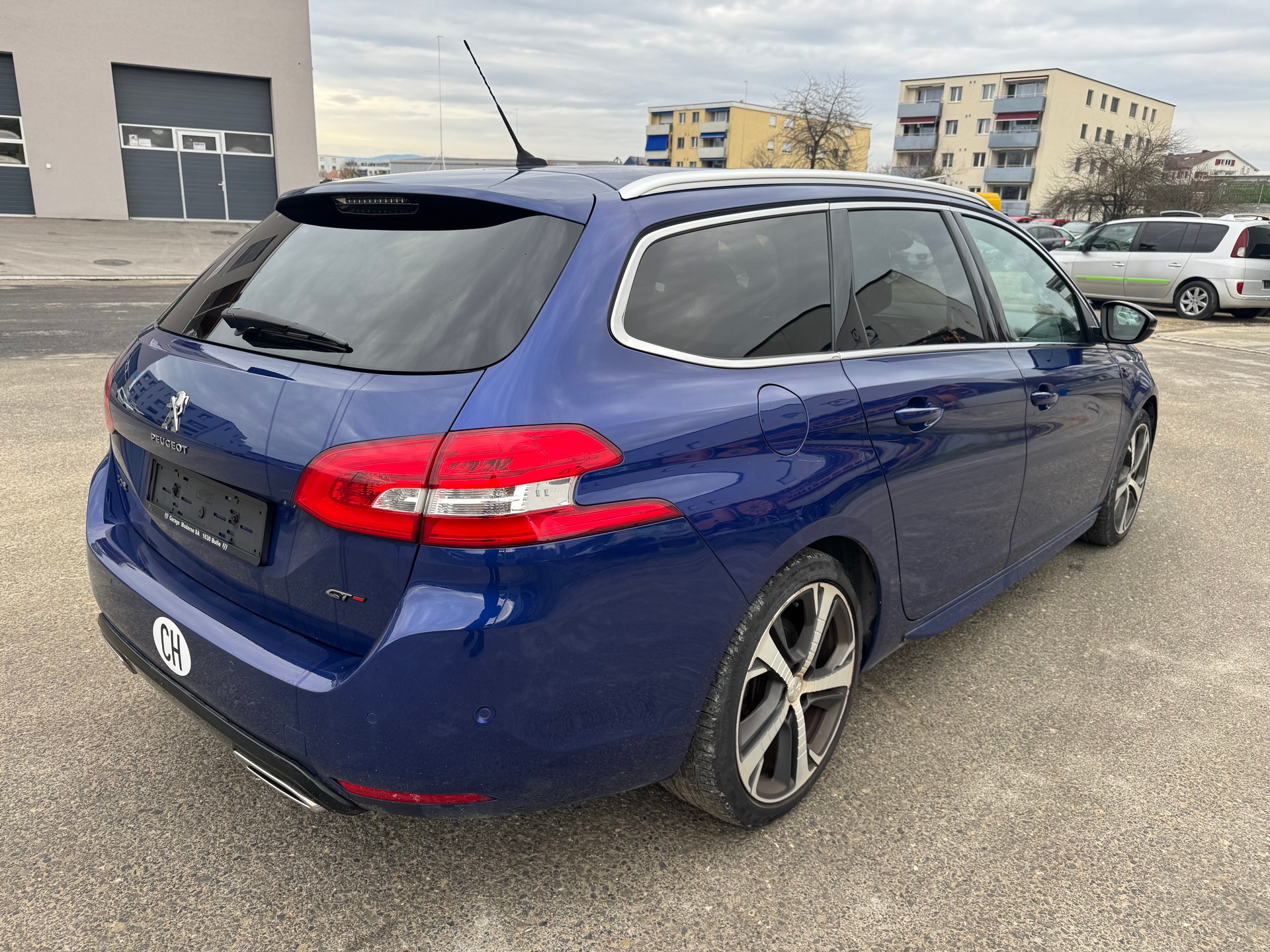 PEUGEOT 308 SW 1.6 THP GT-image-7