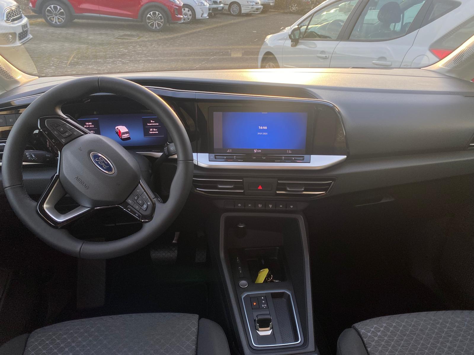 FORD Tourneo Connect 1.5 EcoBoost Titanium Automat-image-3
