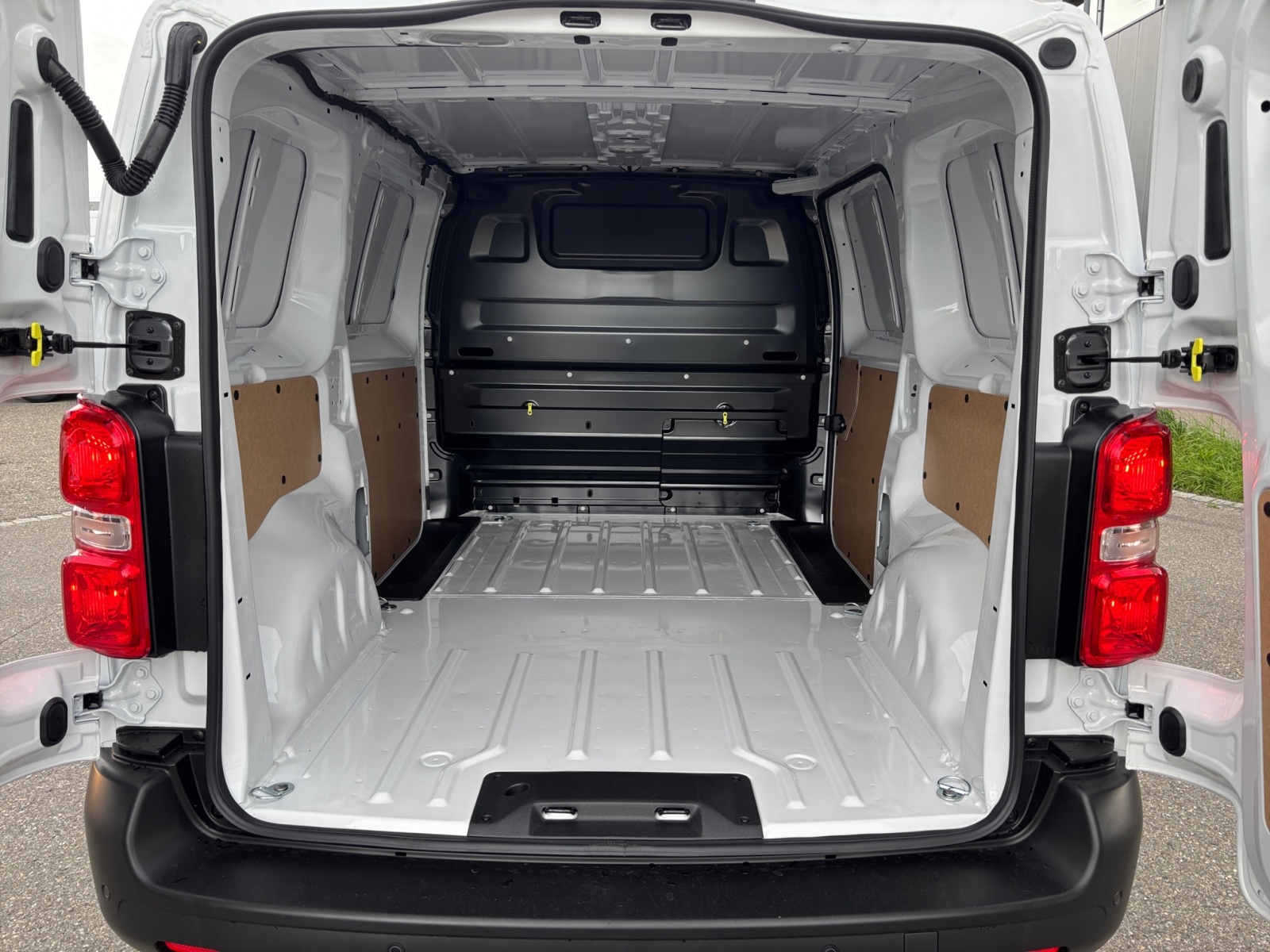 FIAT Scudo 2.2 HDi L2-image-4