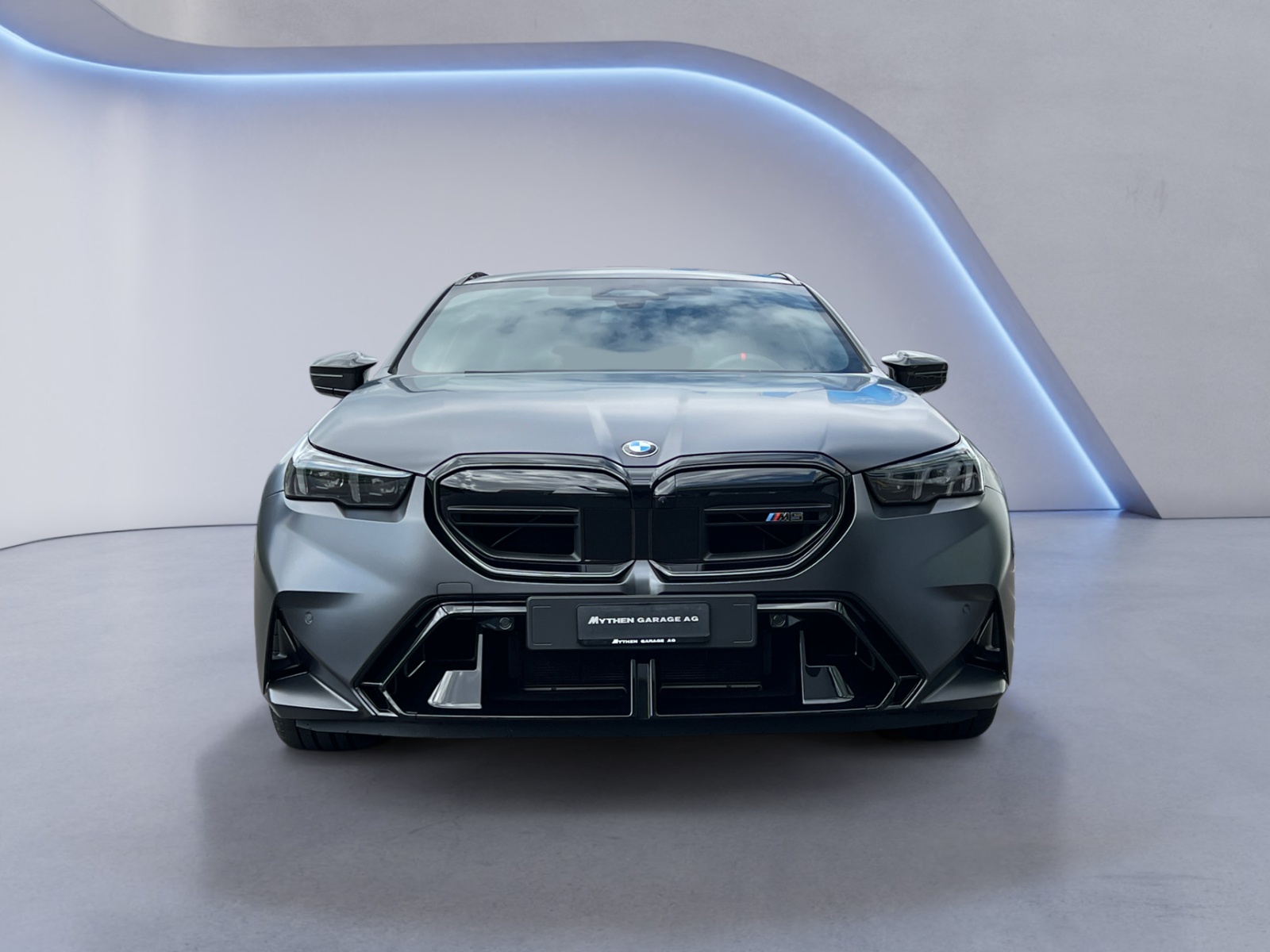 BMW M5 xDrive Touring-image-7