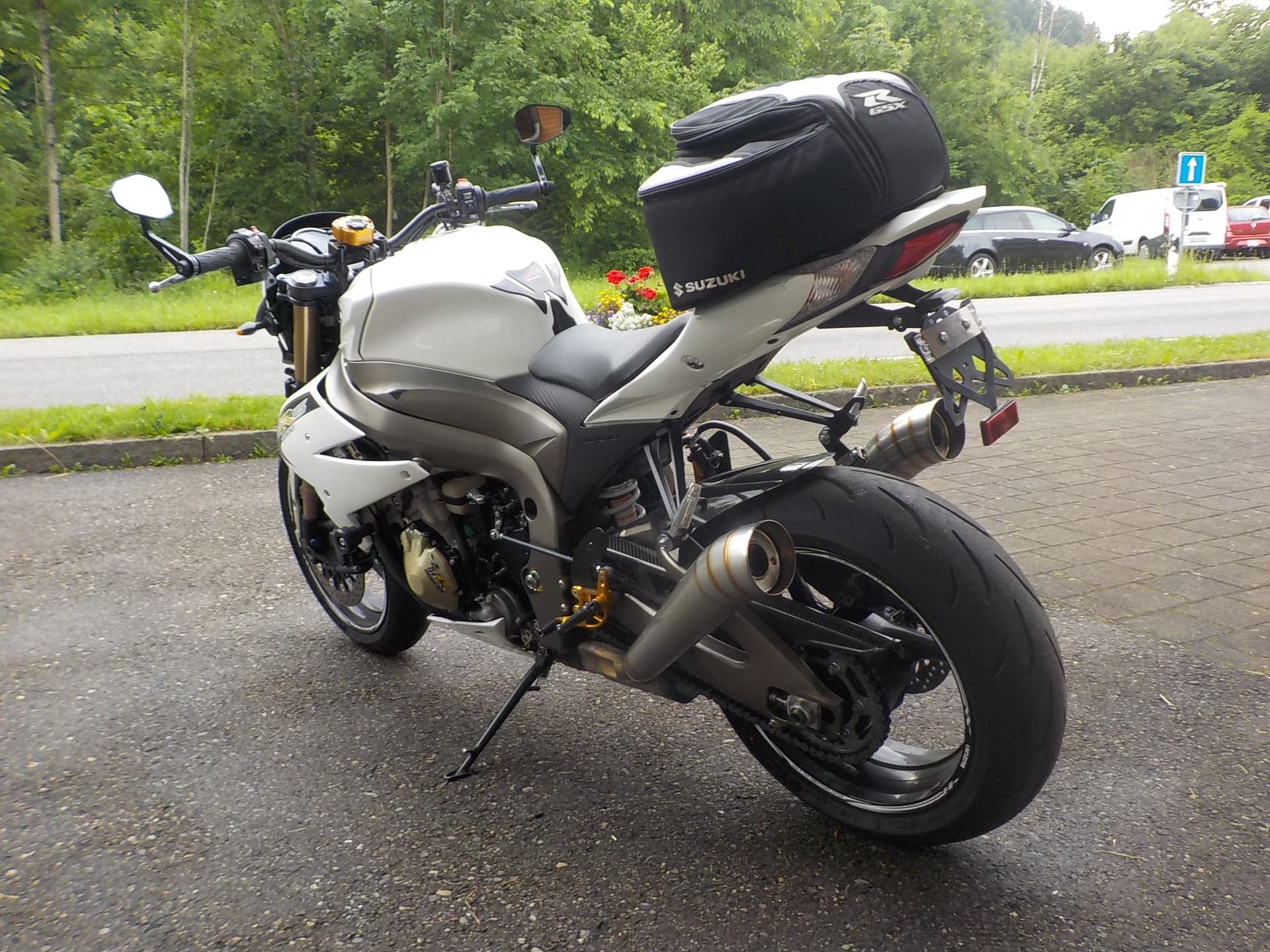 SUZUKI GSR 1000 Virus-image-4