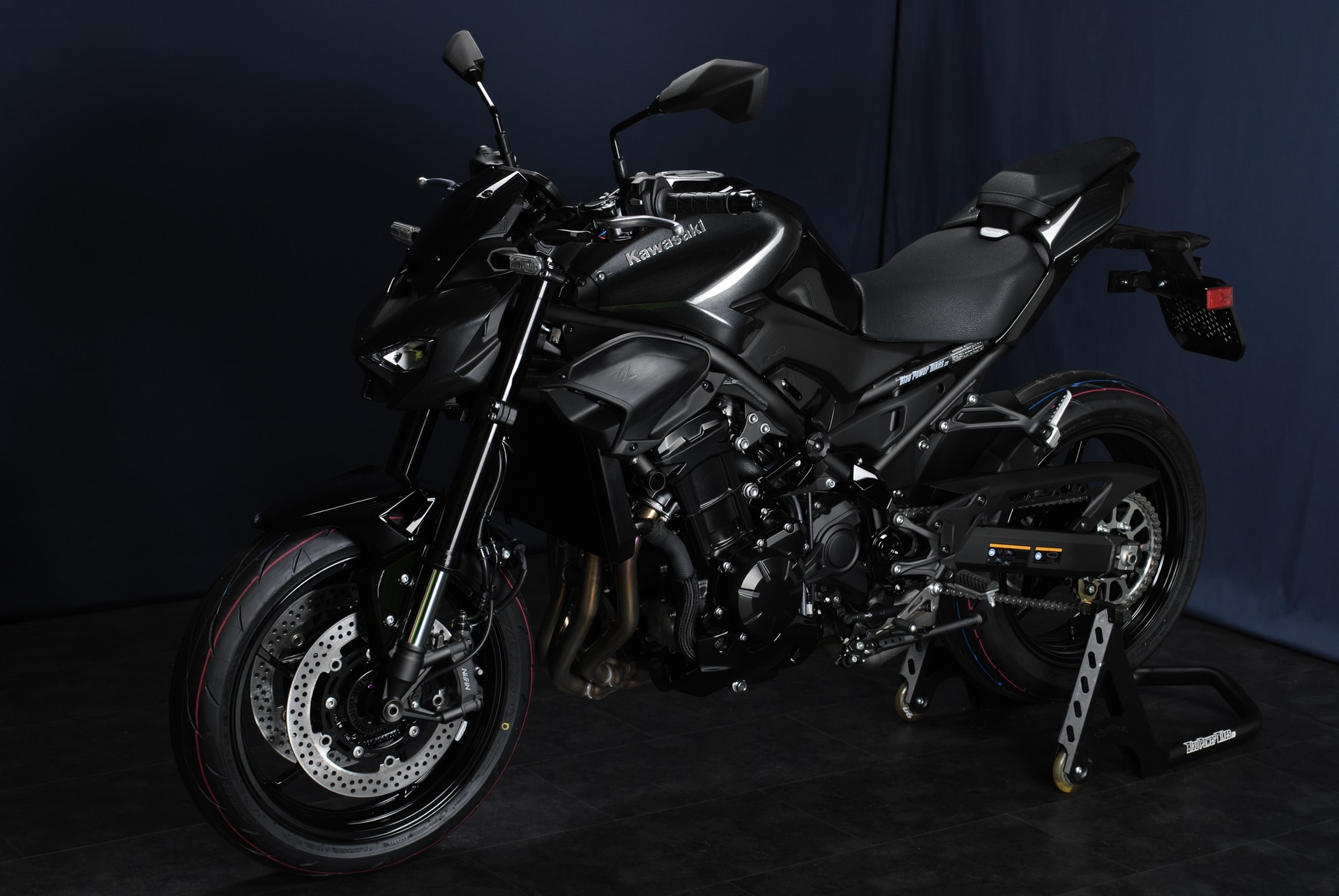 KAWASAKI Z 900 (35kW) MY26-image-9