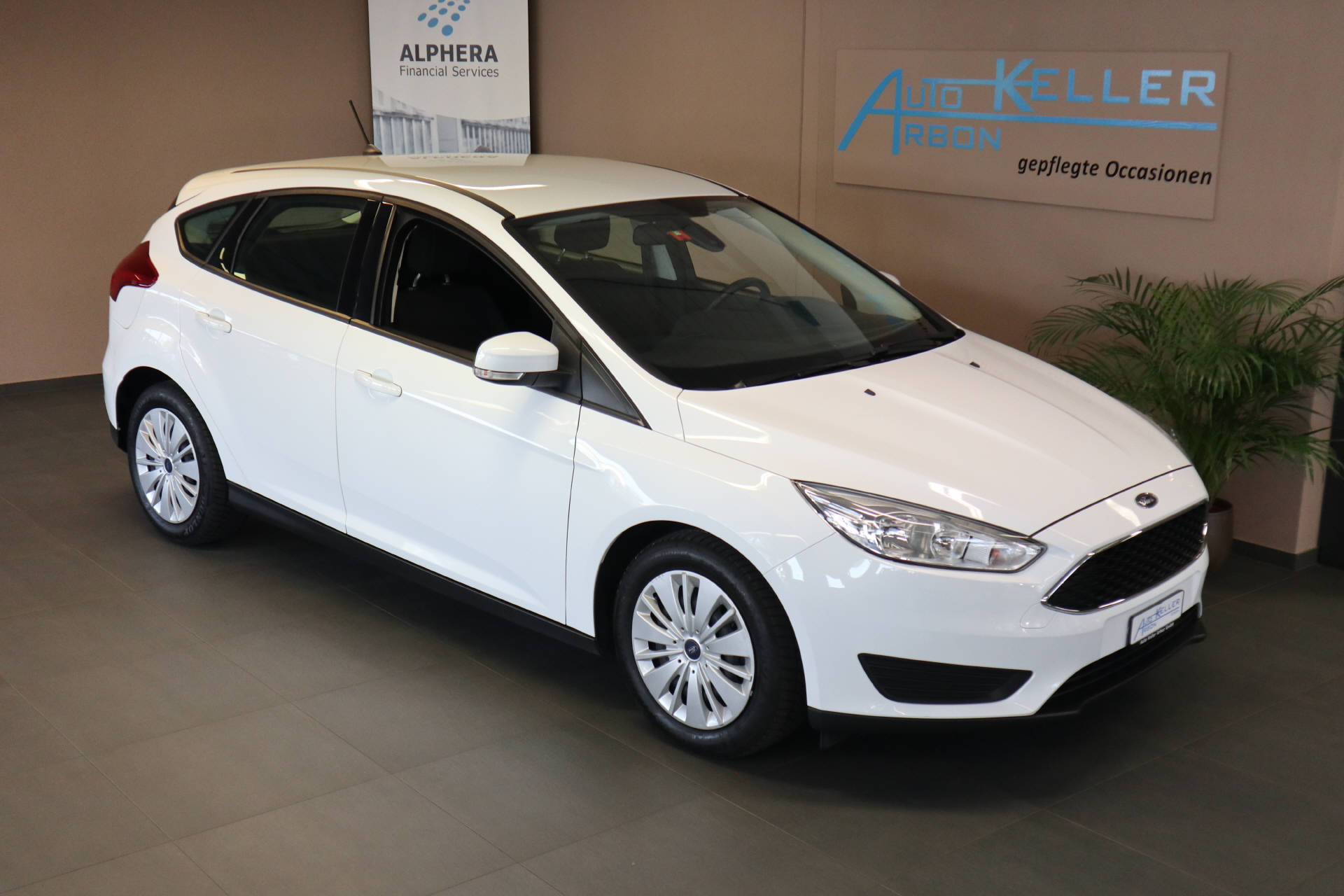 FORD Focus 1.0i EcoB Trend-image-1