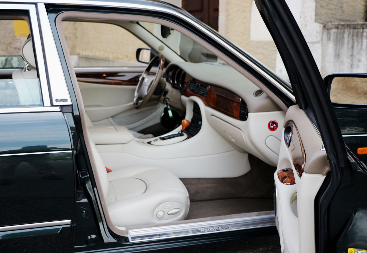 DAIMLER Super V8 4.0 S/C-image-10