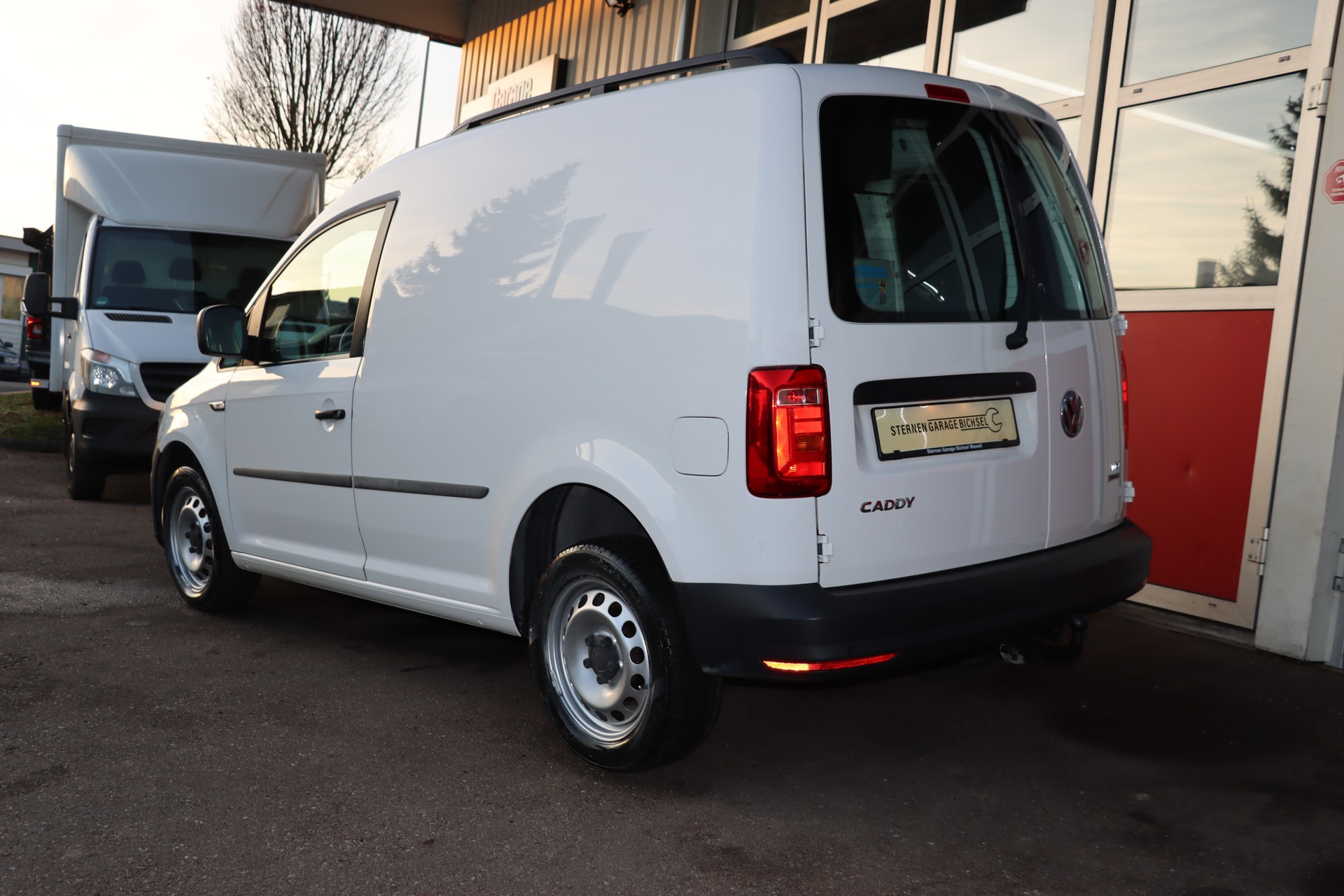 VW Caddy 2.0TDI 4Motion BlueMotion Technology DSG-image-5