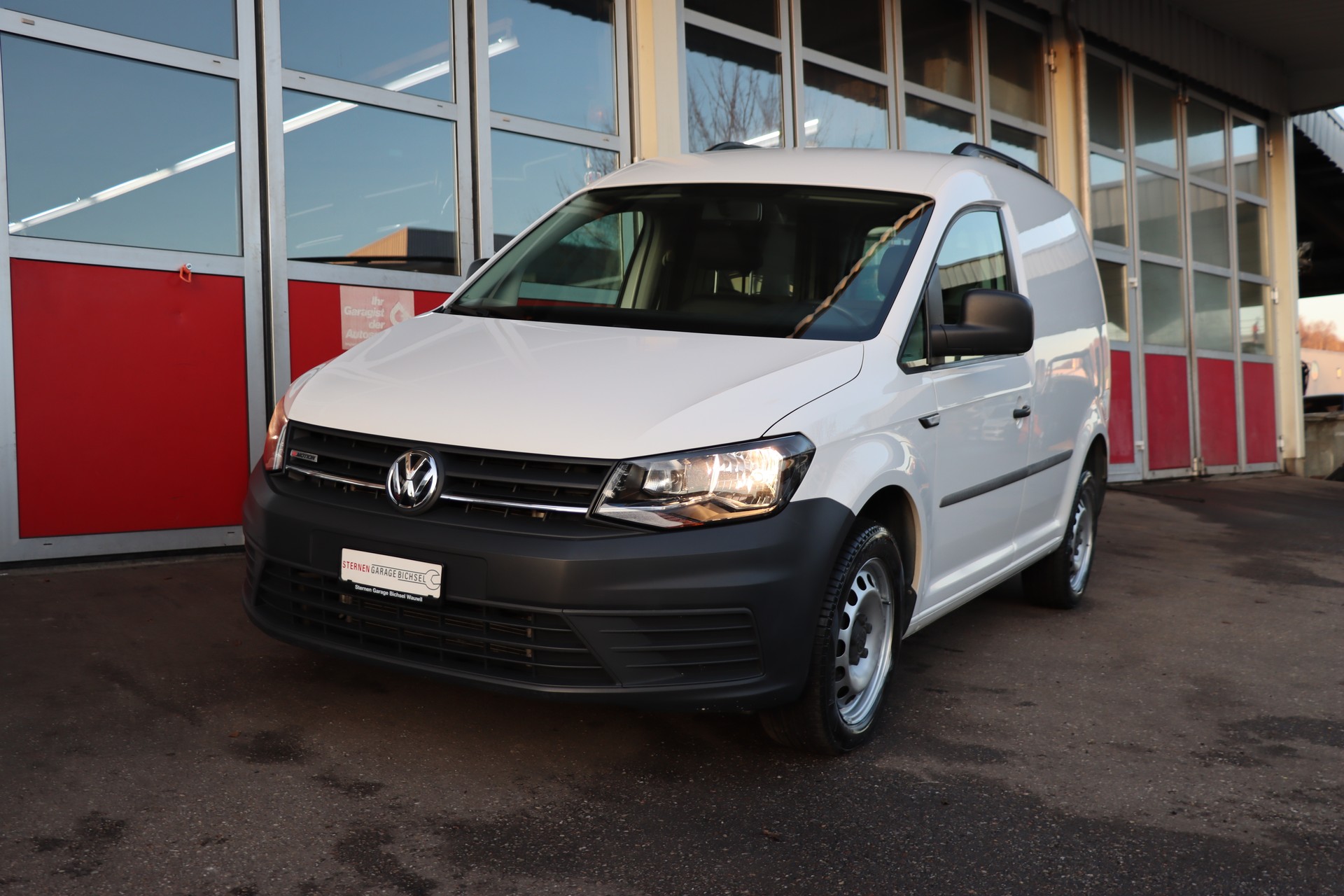 VW Caddy 2.0TDI 4Motion BlueMotion Technology DSG-showroom-element-1
