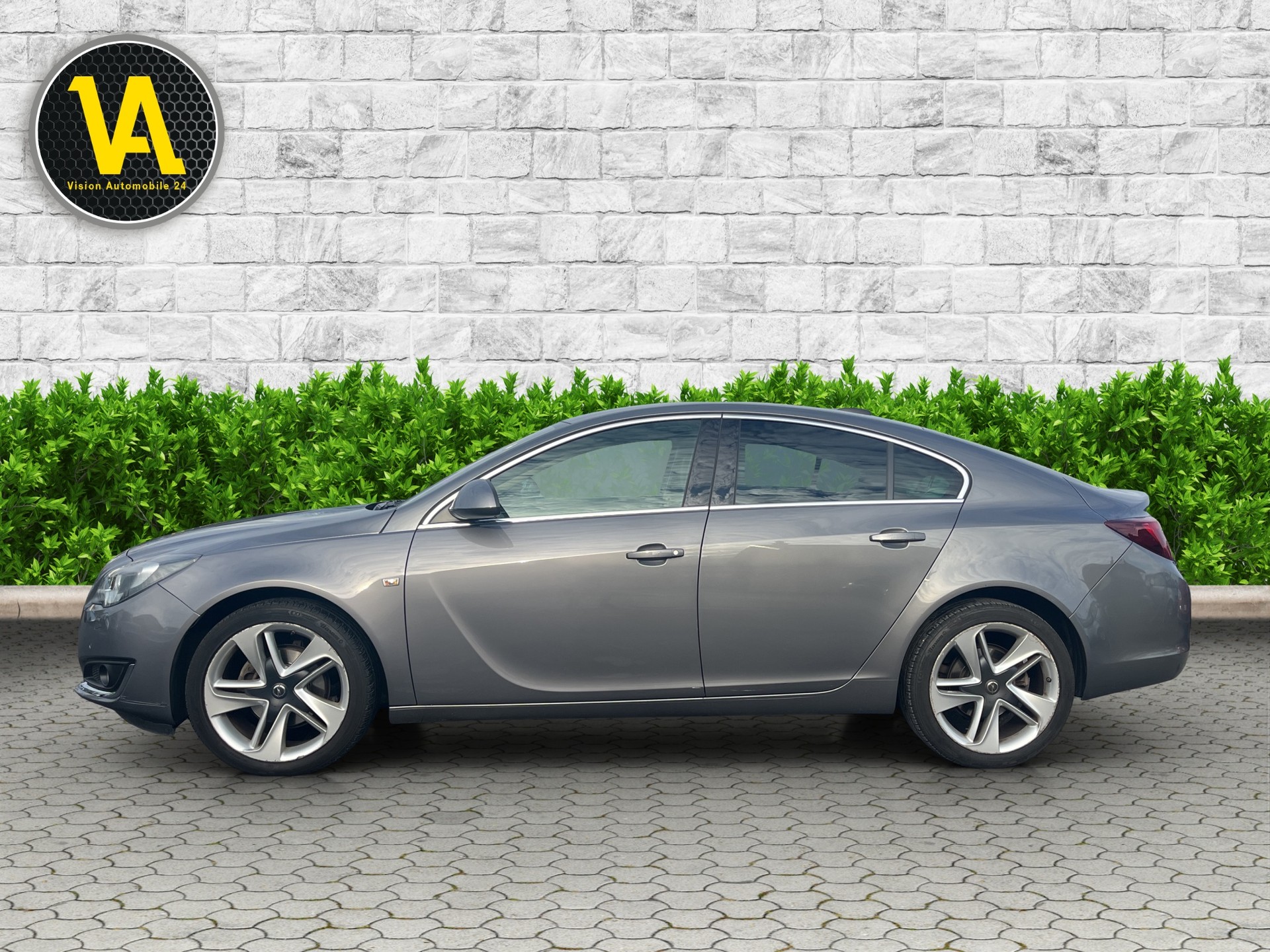 OPEL Insignia 1.6 Turbo Edition