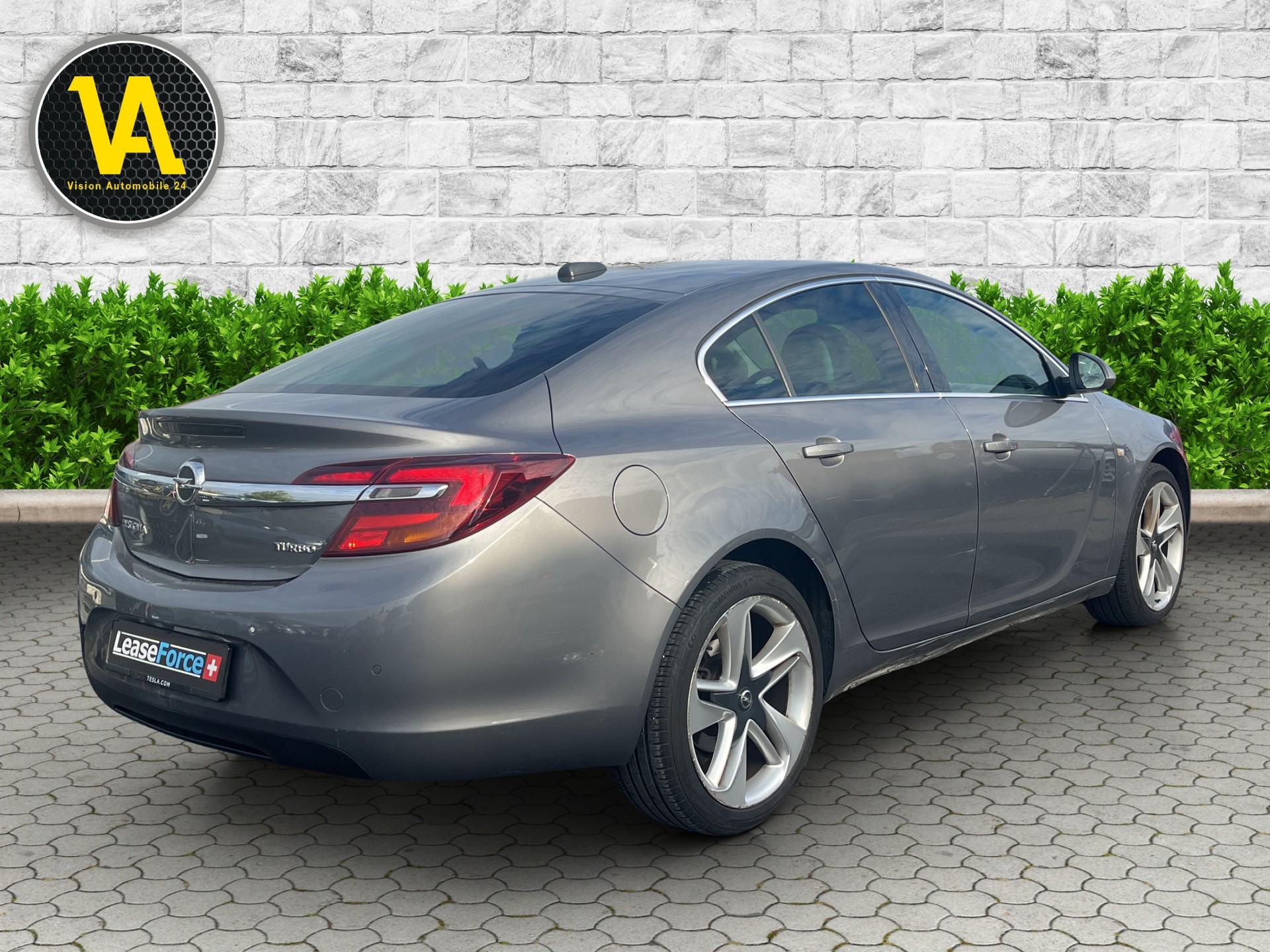 OPEL Insignia 1.6 Turbo Edition-image-5