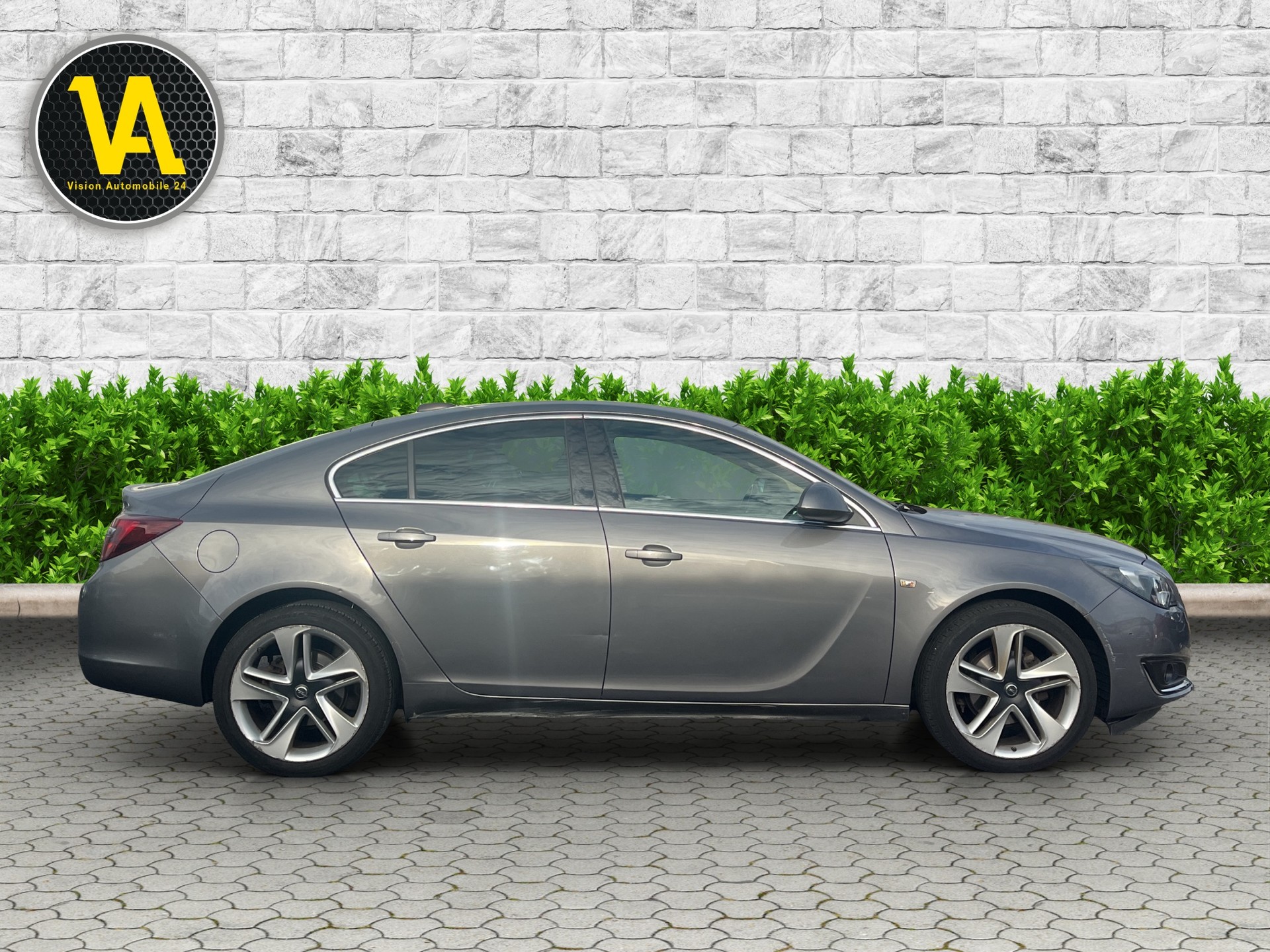 OPEL Insignia 1.6 Turbo Edition-image-4