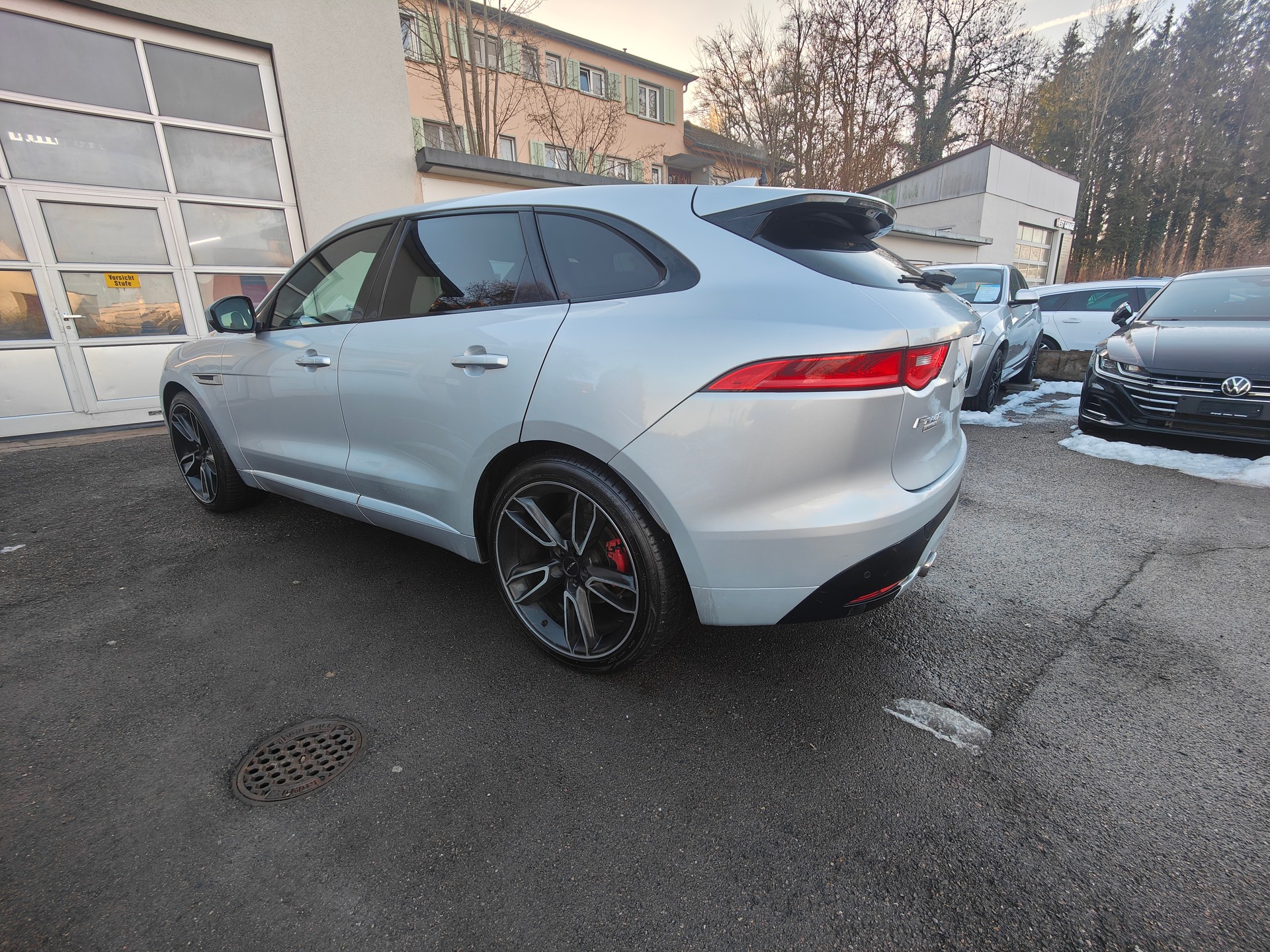 JAGUAR F-Pace 3.0 TD S AWD Automatik-image-6