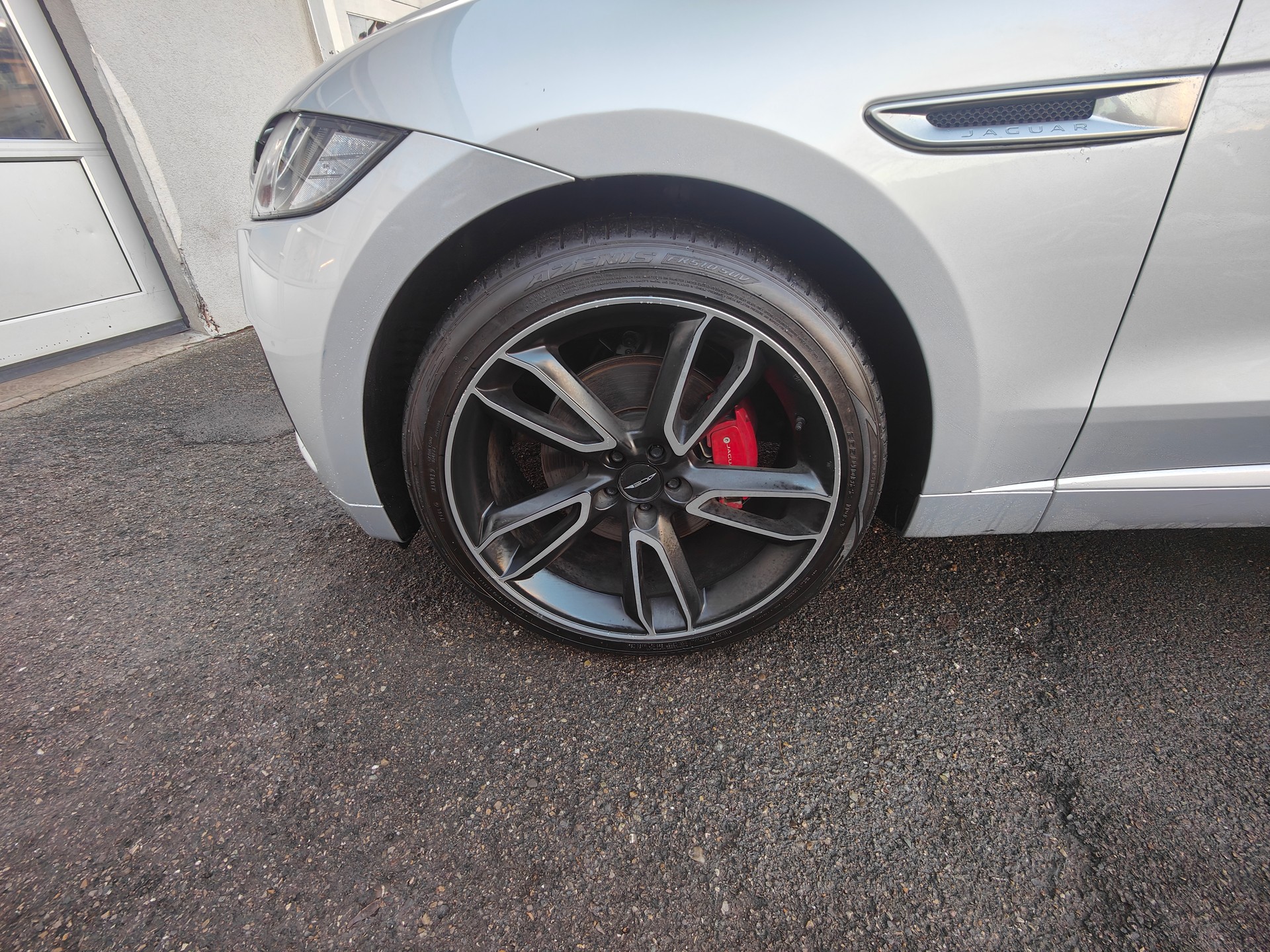 JAGUAR F-Pace 3.0 TD S AWD Automatik-image-8