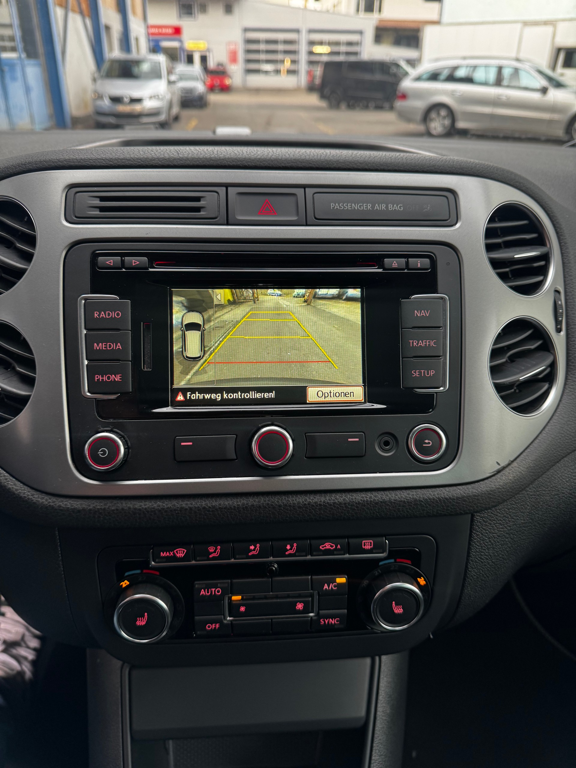 VW Tiguan 2.0 TDI BMT Cup 4Motion DSG-image-14