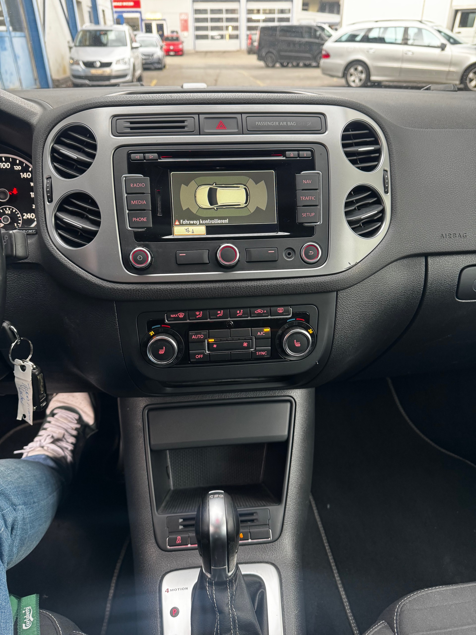 VW Tiguan 2.0 TDI BMT Cup 4Motion DSG-image-3
