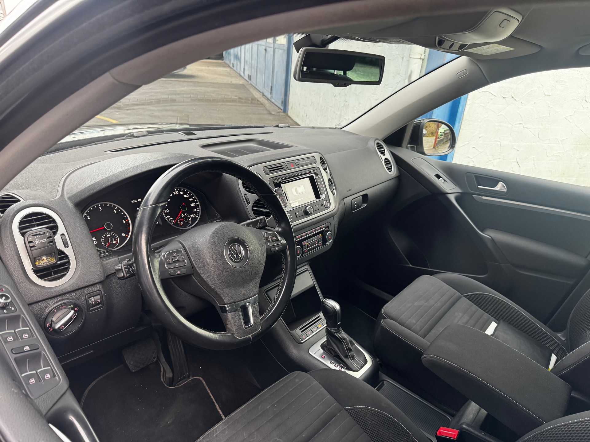 VW Tiguan 2.0 TDI BMT Cup 4Motion DSG-image-5