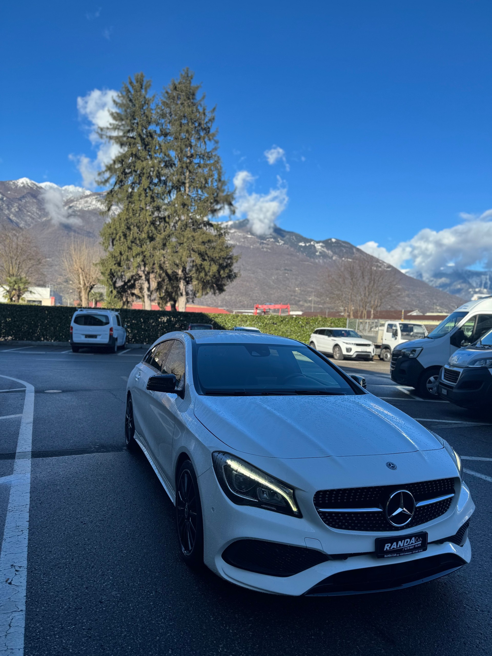 MERCEDES-BENZ CLA Shooting Brake 220 AMG Line 4Matic 7G-DCT