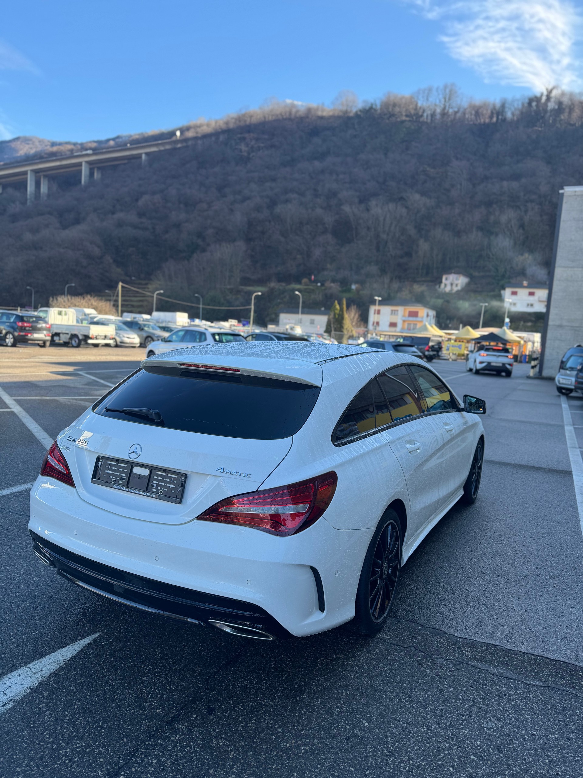 MERCEDES-BENZ CLA Shooting Brake 220 AMG Line 4Matic 7G-DCT-image-2