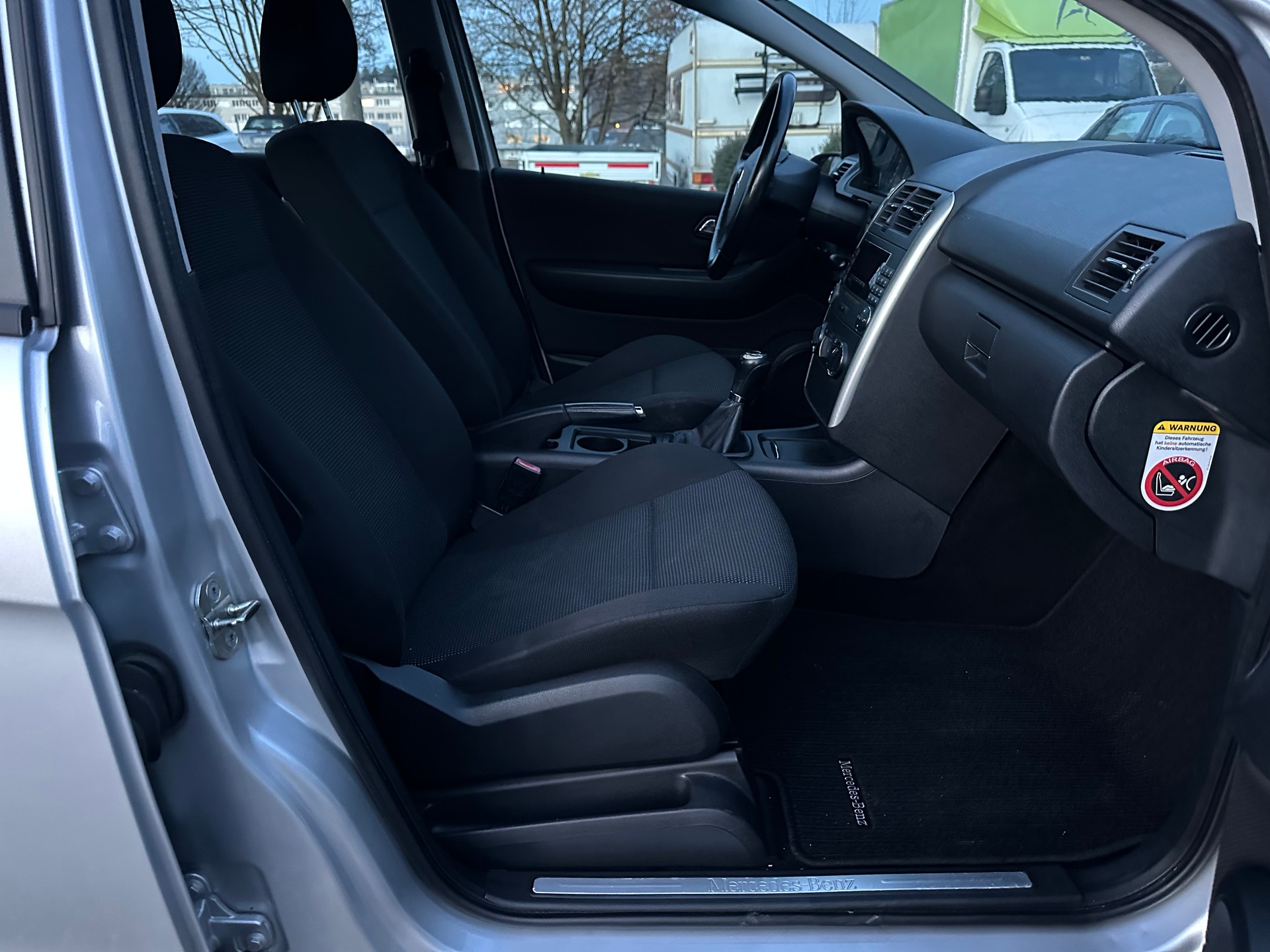 MERCEDES-BENZ A 150 Classic-image-9