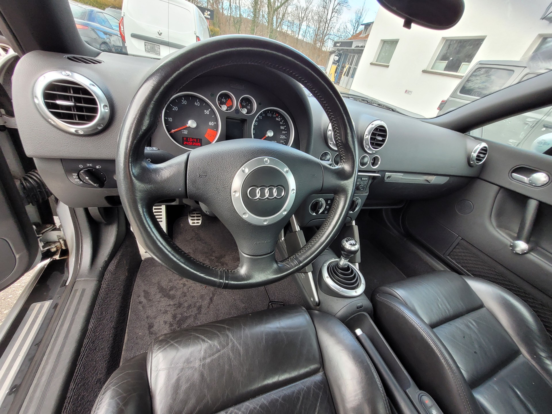 AUDI TT Roadster 1.8 T-image-11
