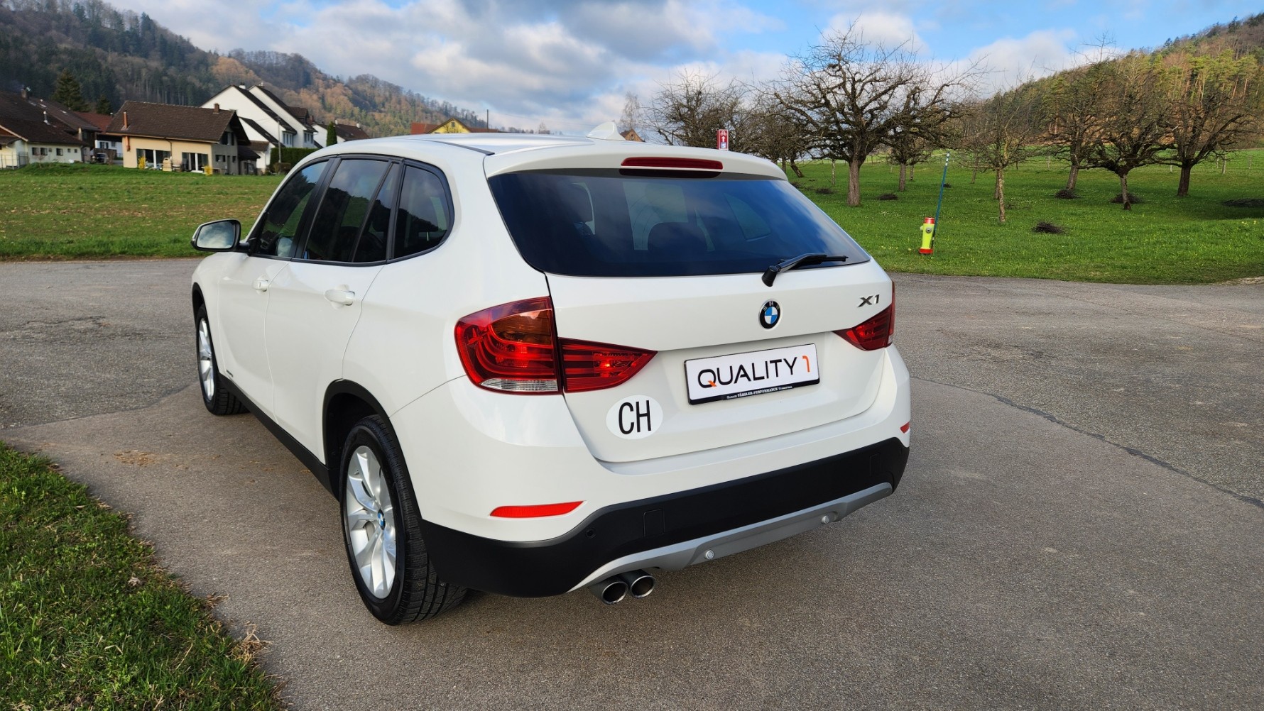 BMW X1 xDrive 20i Steptronic-image-4