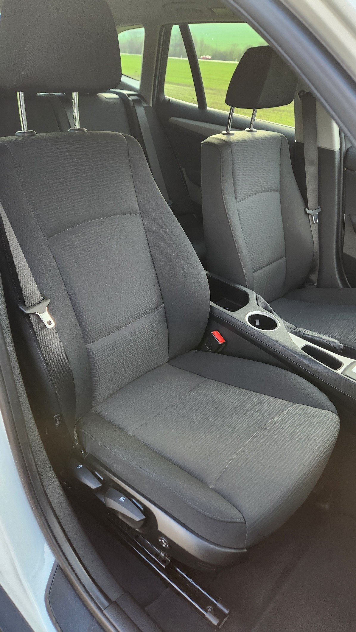 BMW X1 xDrive 20i Steptronic-image-10