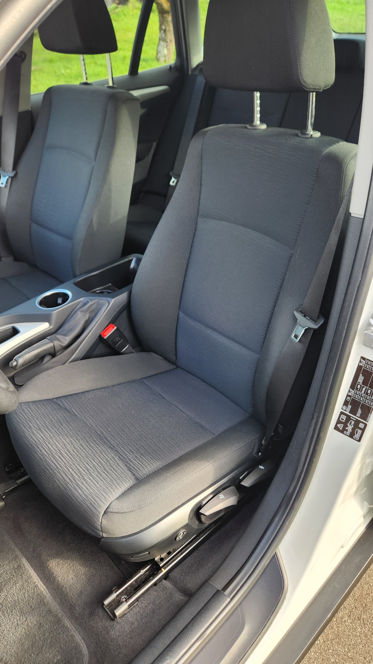 BMW X1 xDrive 20i Steptronic-image-8