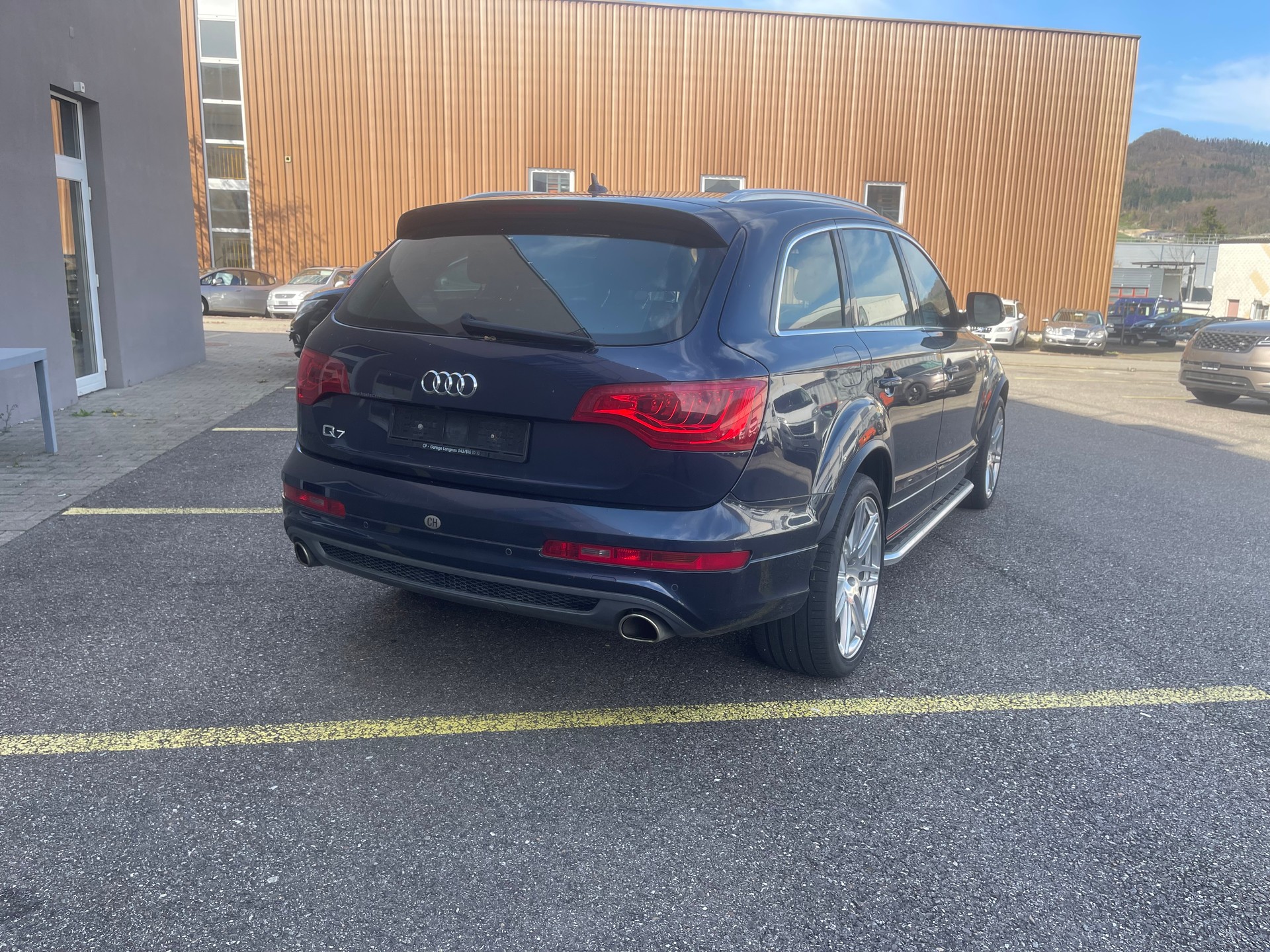 AUDI Q7 3.0 TDI quattro tiptronic S Line 7 Plätze B5b-image-7