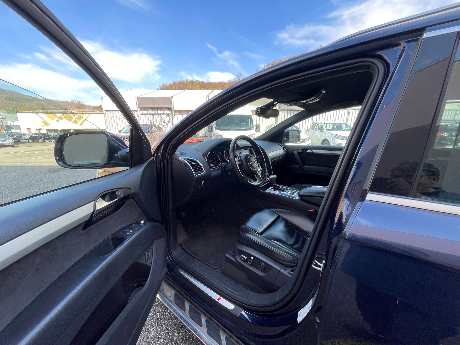 AUDI Q7 3.0 TDI quattro tiptronic S Line 7 Plätze B5b-image-10