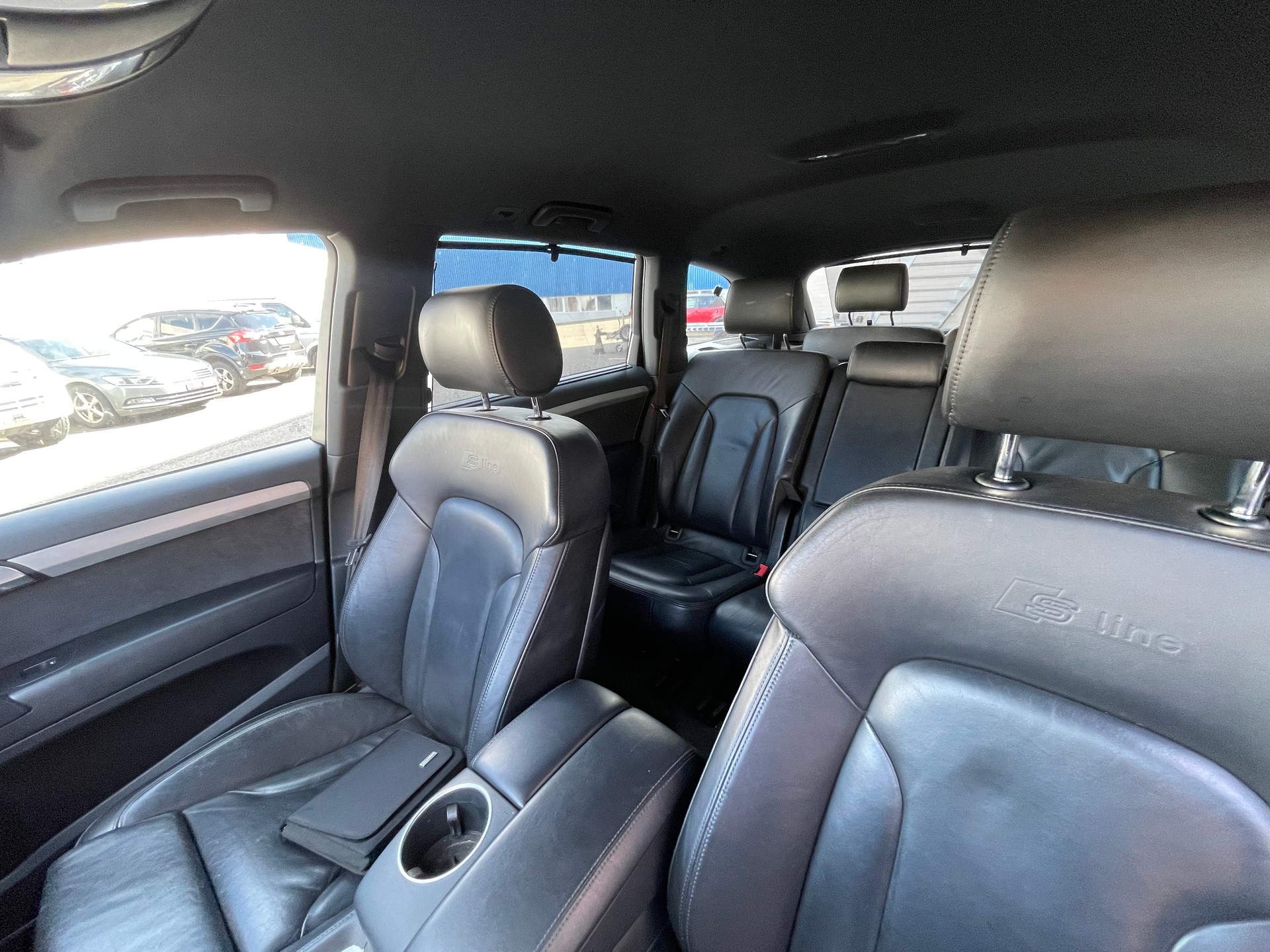AUDI Q7 3.0 TDI quattro tiptronic S Line 7 Plätze B5b-image-12
