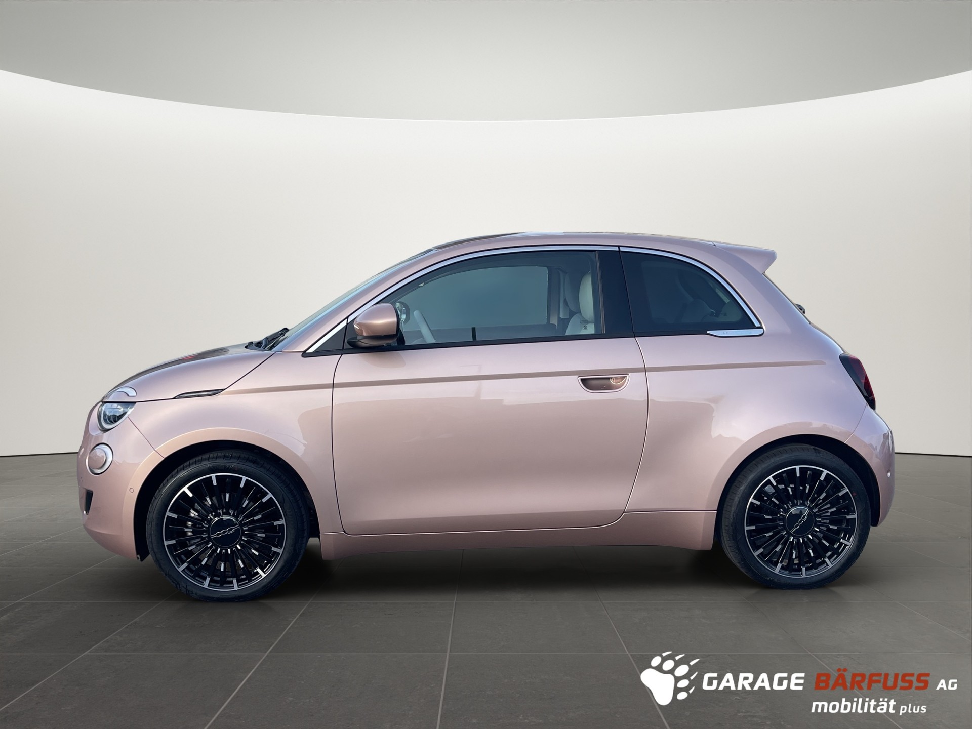 FIAT 500La Prima 3+1-showroom-element-1