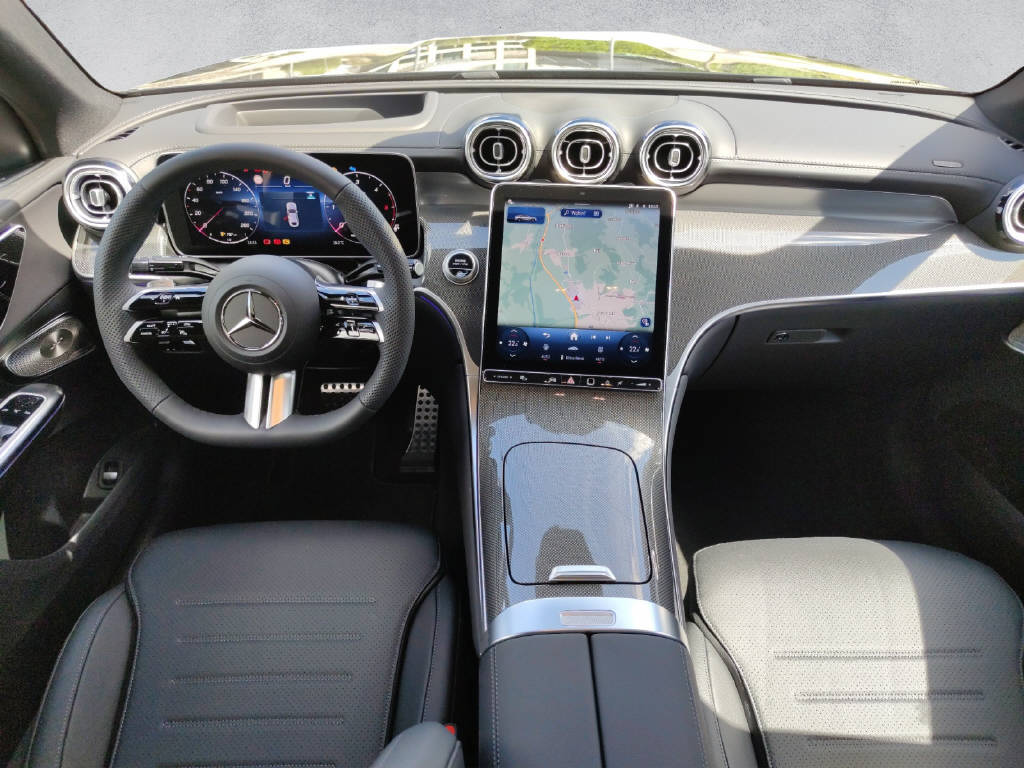 MERCEDES-BENZ GLC 220 d AMG Line 4Matic Coupé-image-13