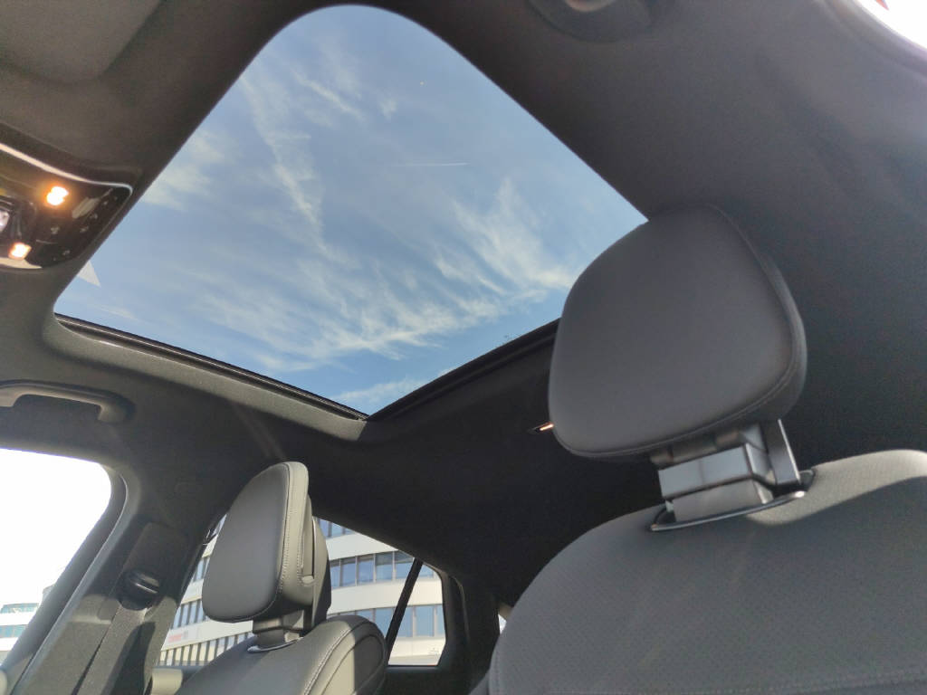 MERCEDES-BENZ GLC 220 d AMG Line 4Matic Coupé-image-5