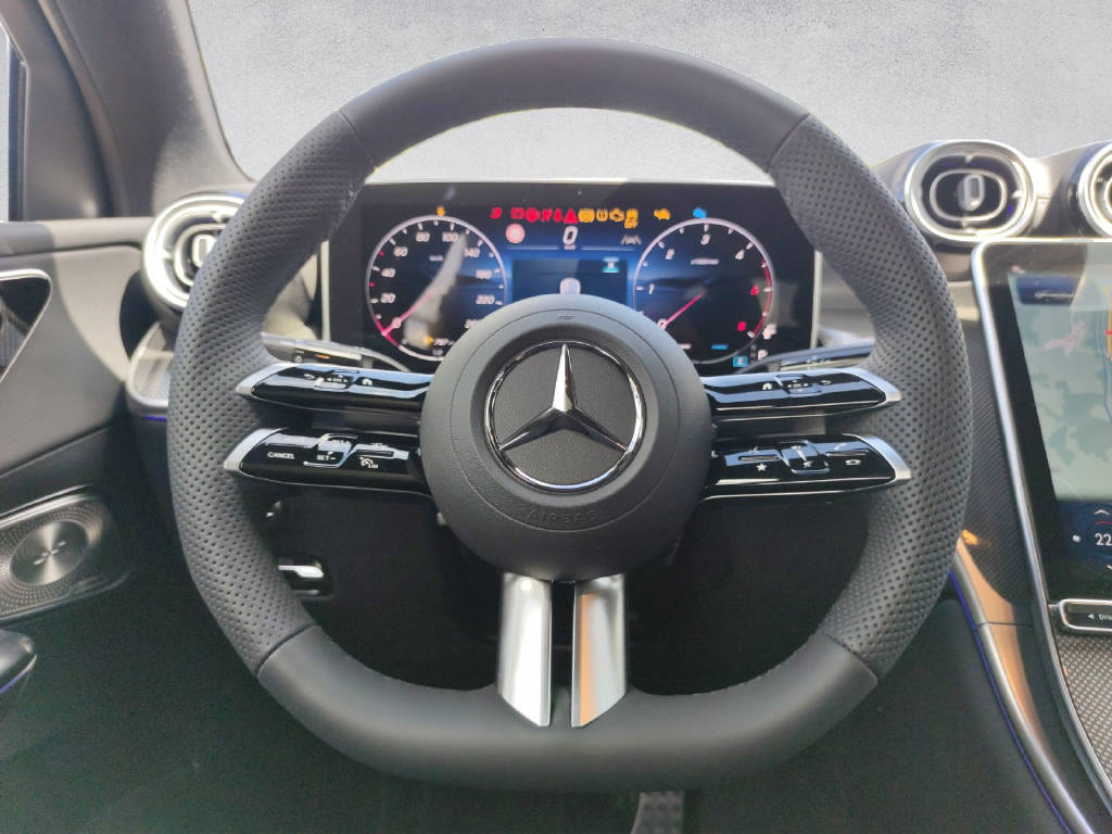 MERCEDES-BENZ GLC 220 d AMG Line 4Matic Coupé-image-11