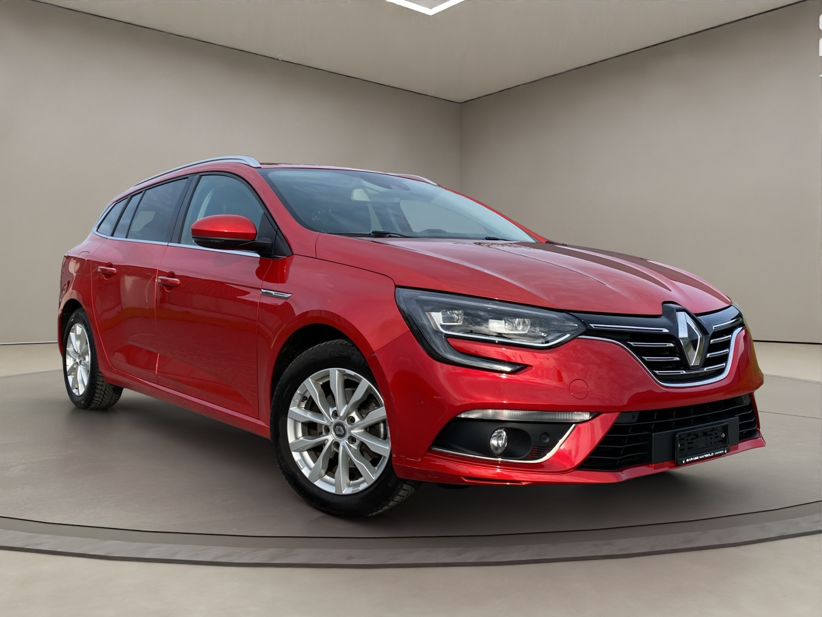 RENAULT Mégane Grandtour 1.2 16V Turbo Bose EDC-image-6