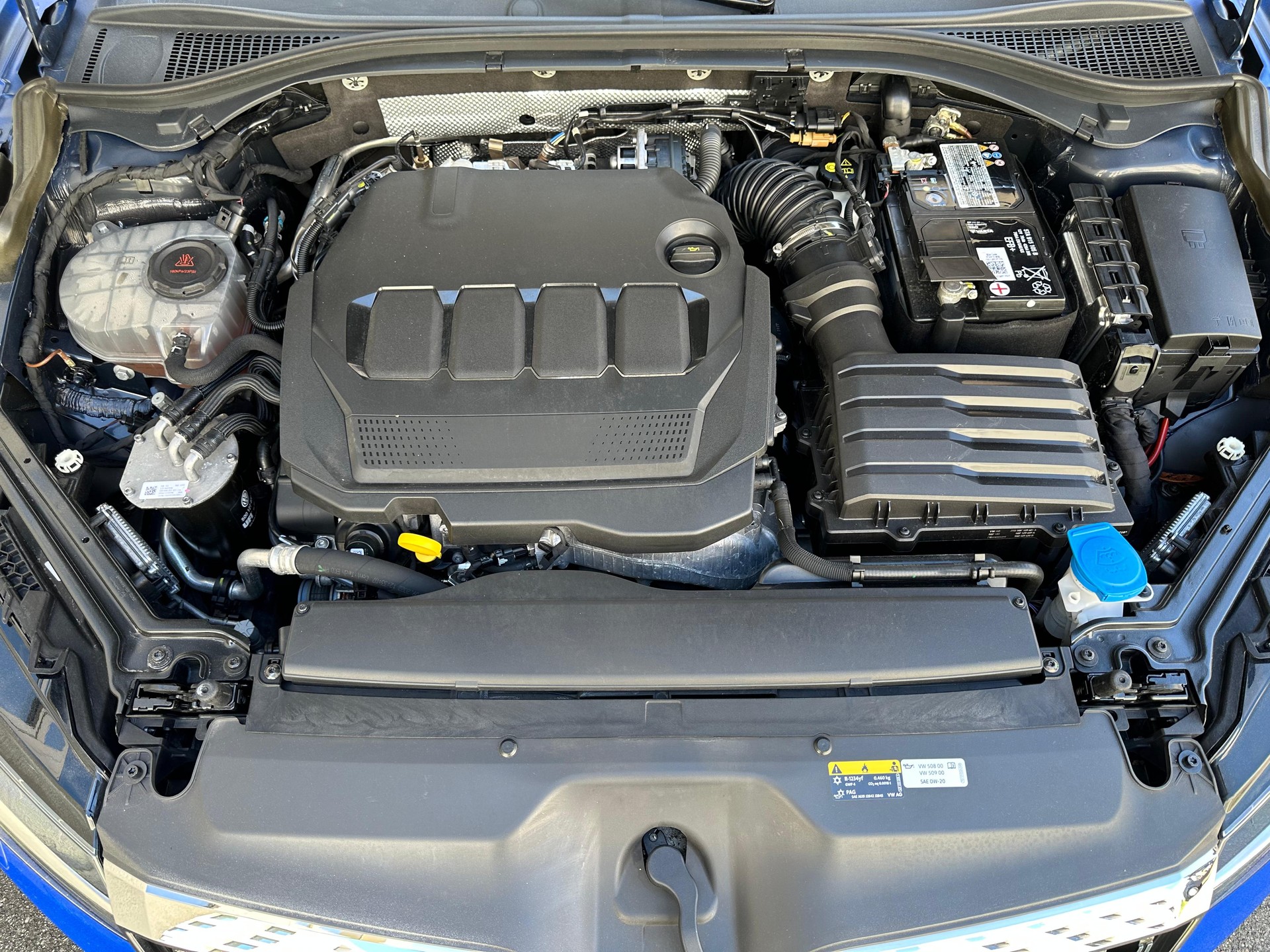 SKODA Superb Combi 2.0 TDi Ambition DSG / Aus erste Hand / Anhängerkupplung / Voll LED / Rückfahrtkamera / Frisch ab MFK und Service-image-8