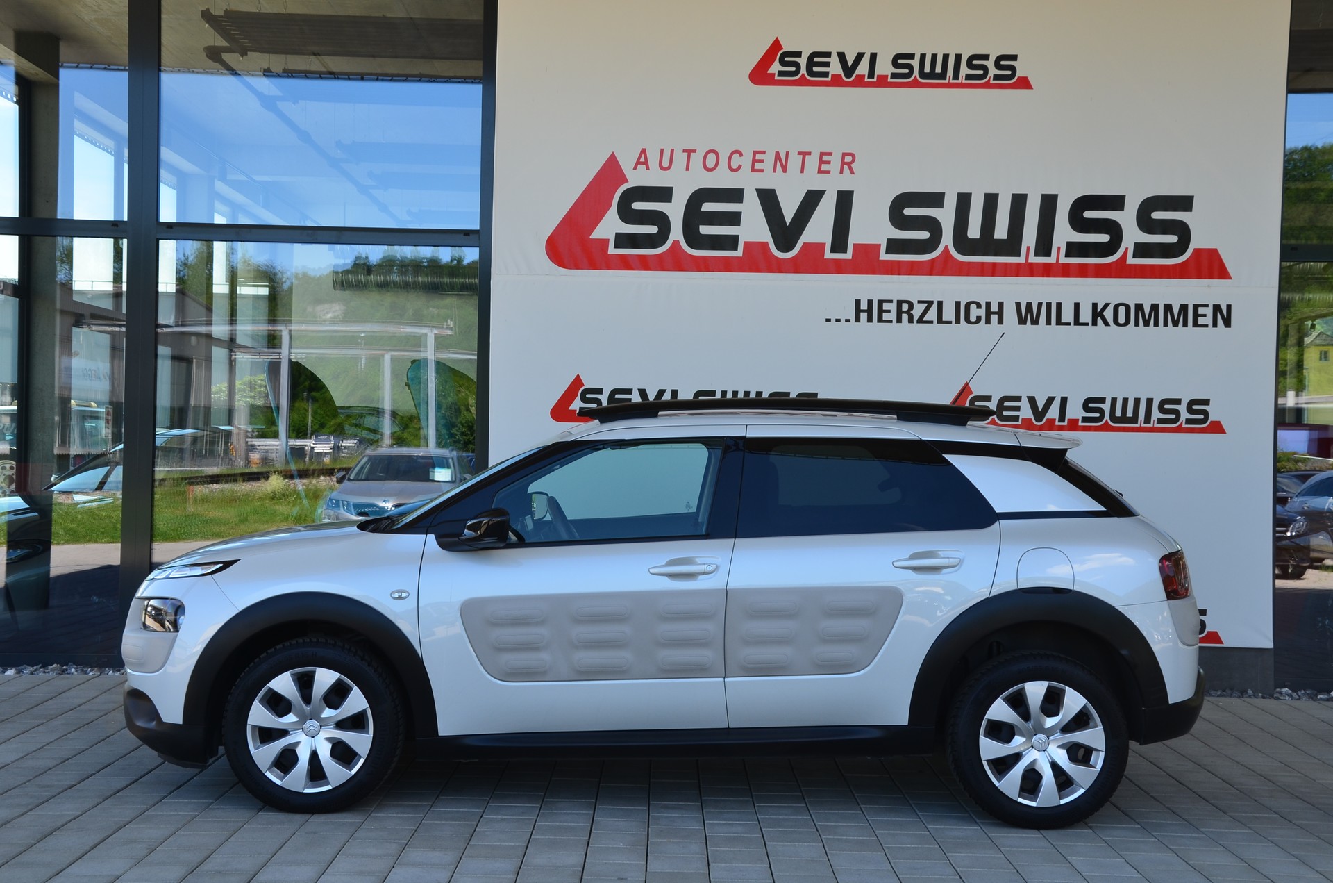CITROEN C4 Cactus 1.6 BlueHDi Feel ETG6*Frisch ab MFK,1 Jahr oder 20000km Garantie*-image-4