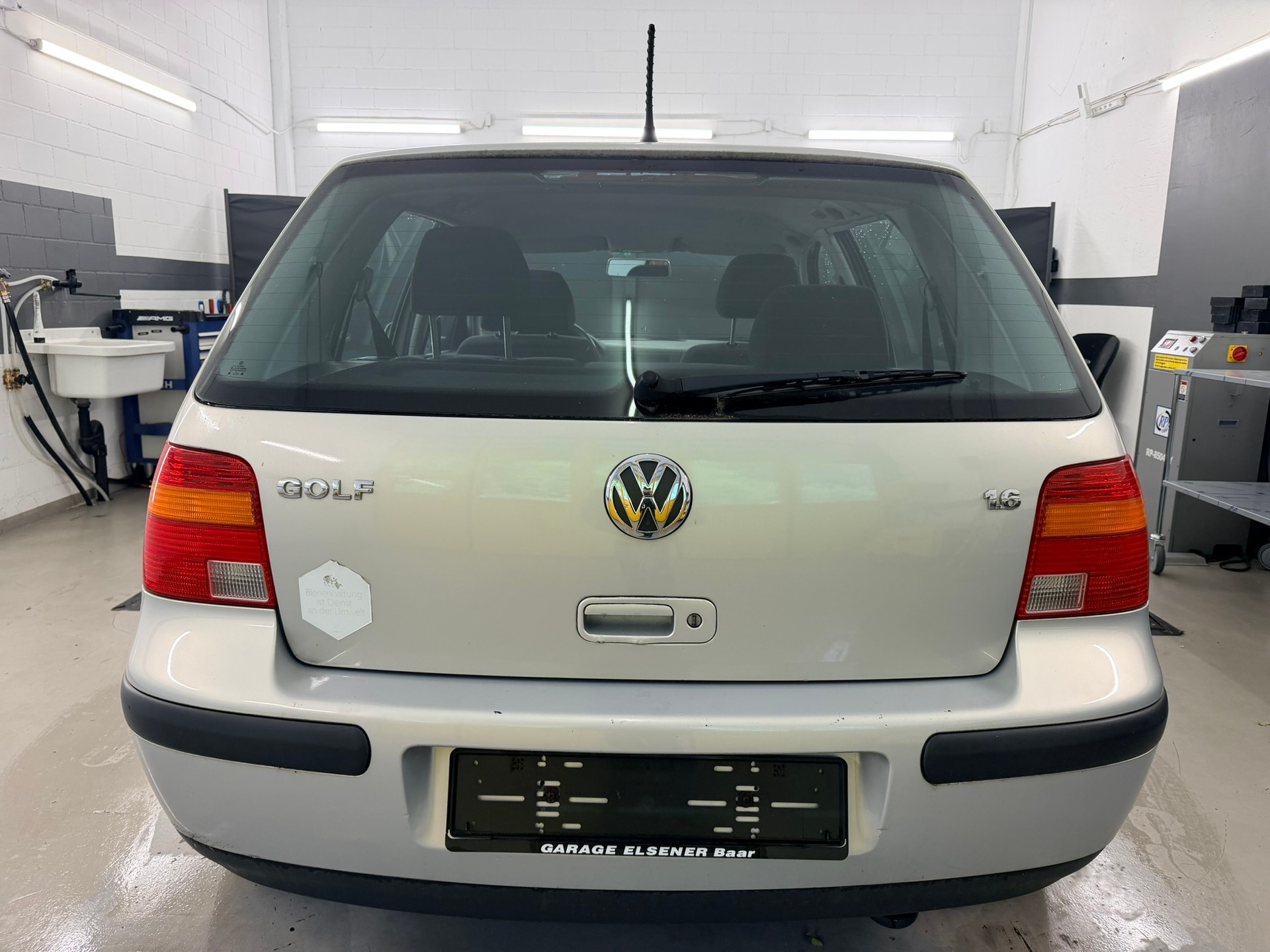 VW Golf 1.6 Comfortline-showroom-element-3