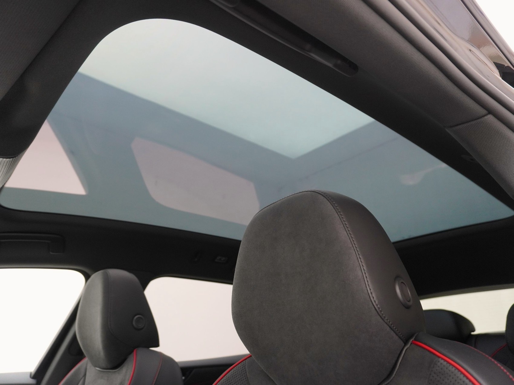 VW ID.7 Tourer 86 kWh GTX 4MOTION-image-24