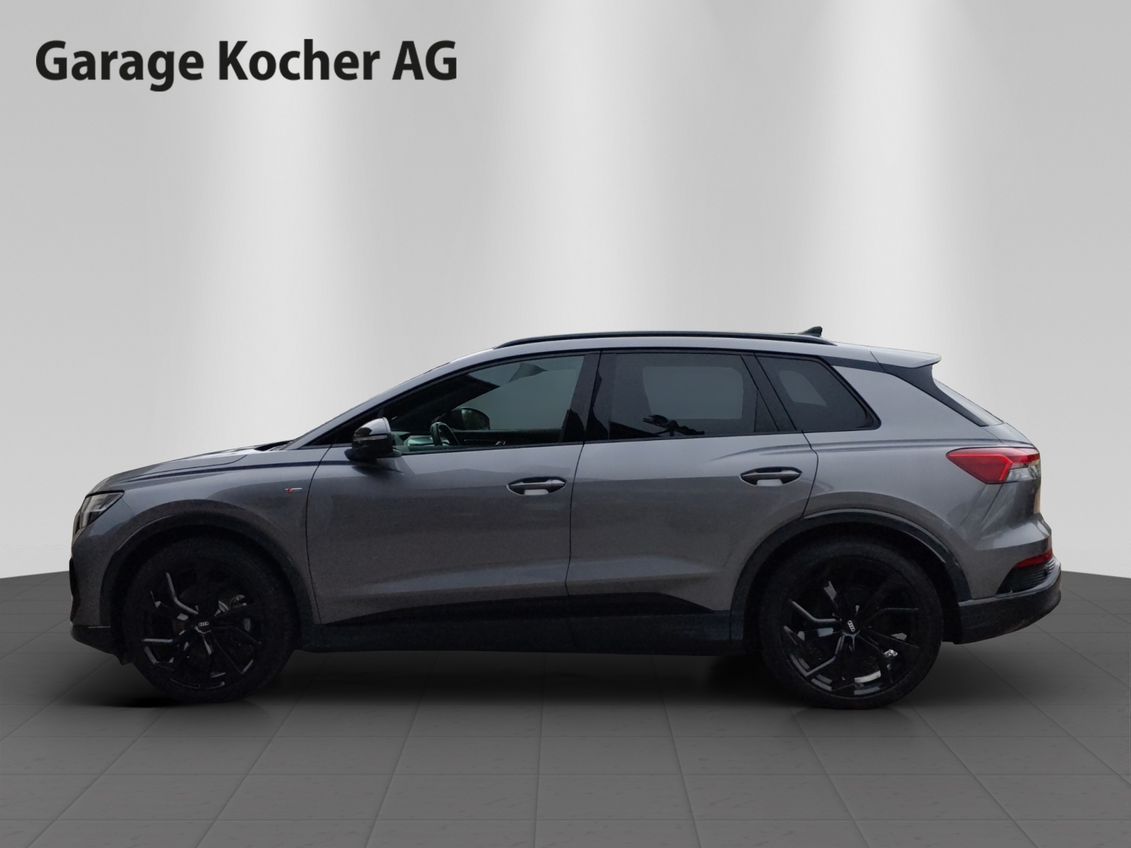 AUDI Q4 e-tron 50 quattro-showroom-element-2