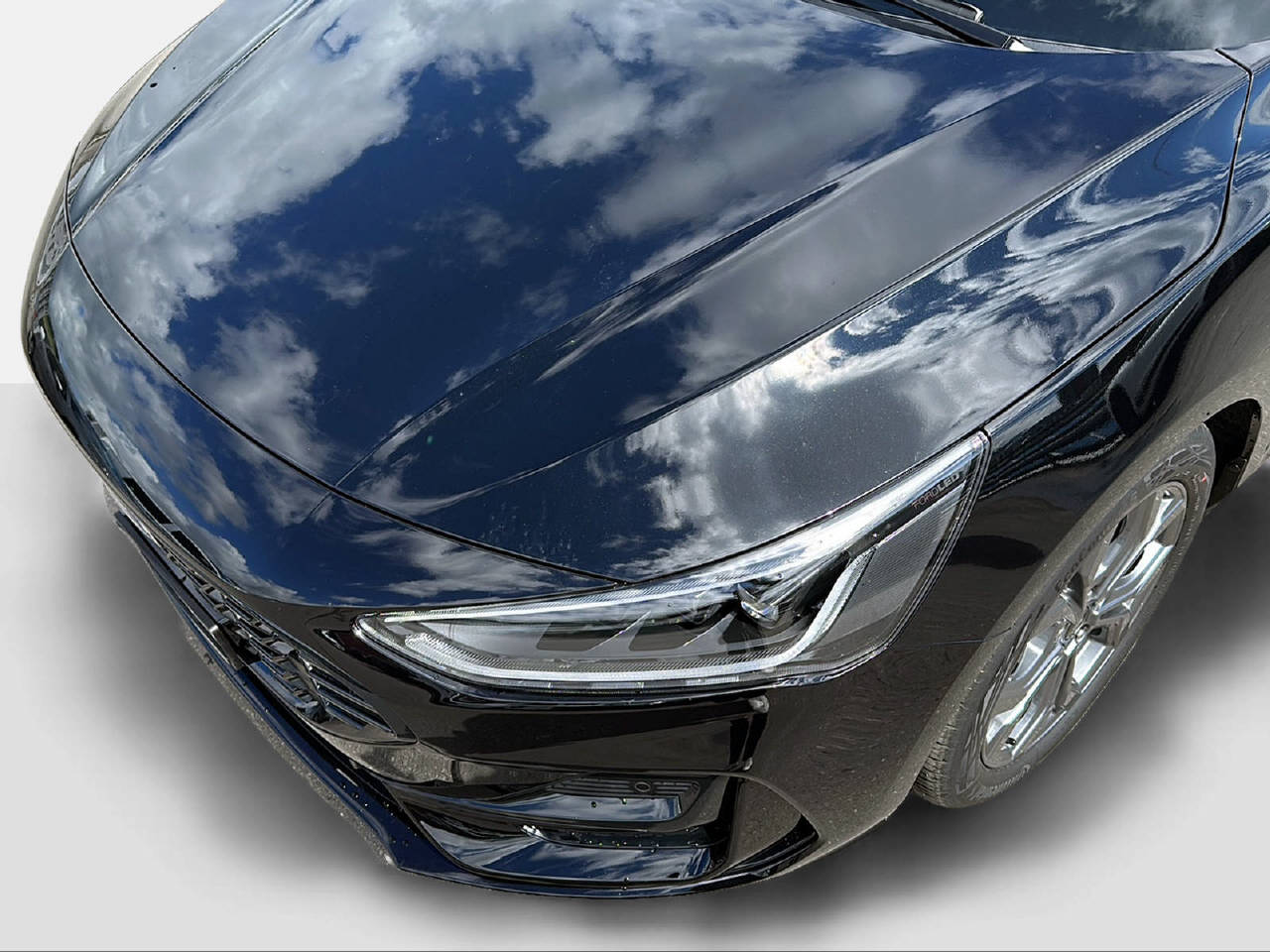 FORD Focus Station Wagon 1.0i EcoB Hybrid 155 ST-Line-image-8