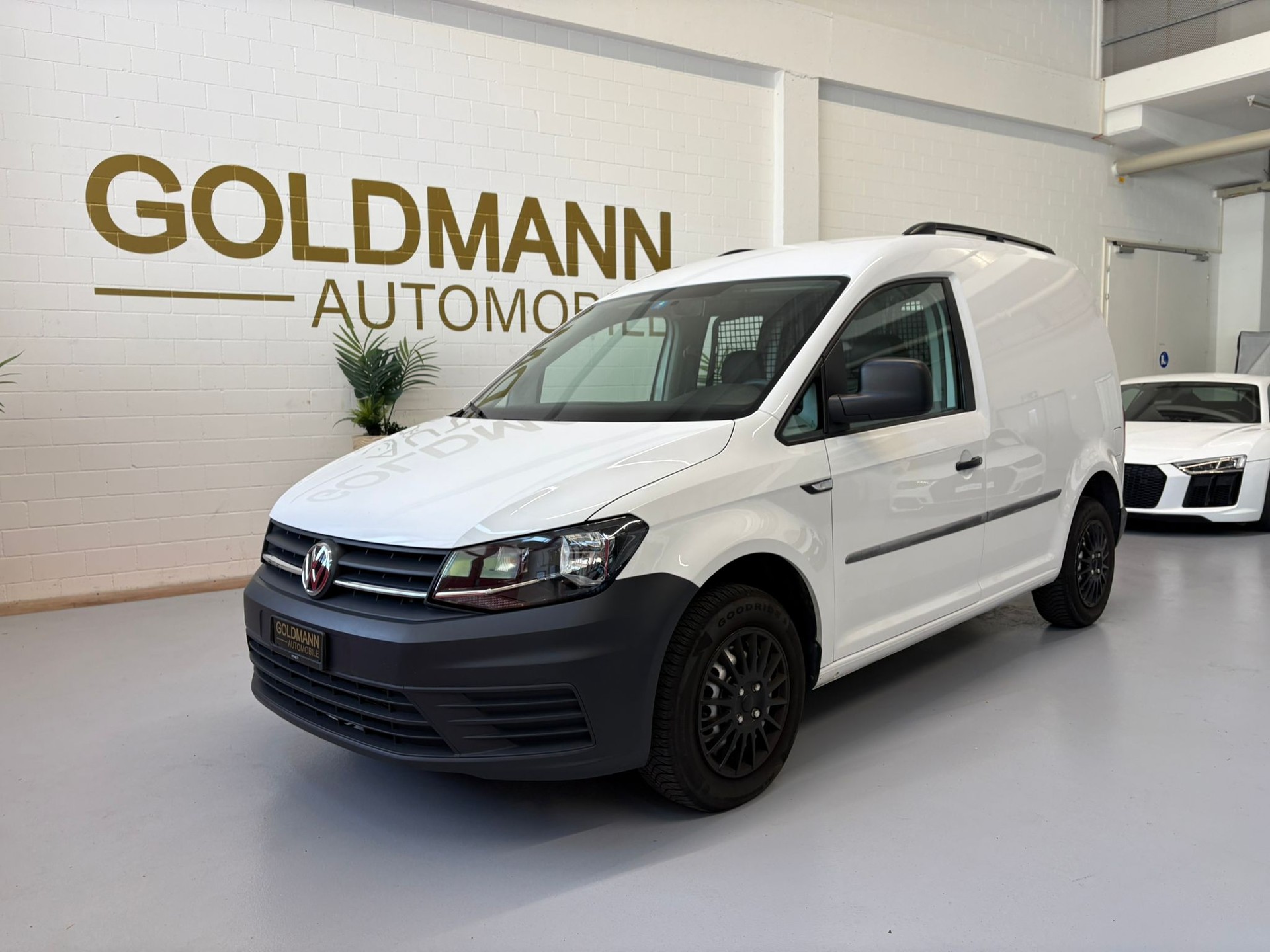 VW Caddy 2.0TDI BlueMotion Technology-image-0