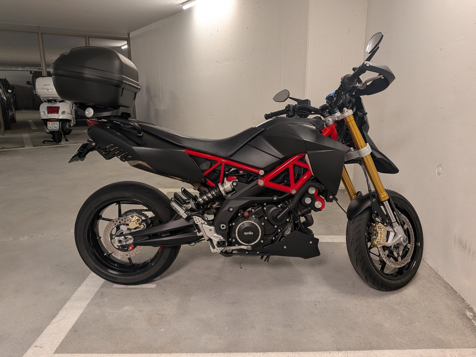 APRILIA Dorsoduro SMV 900