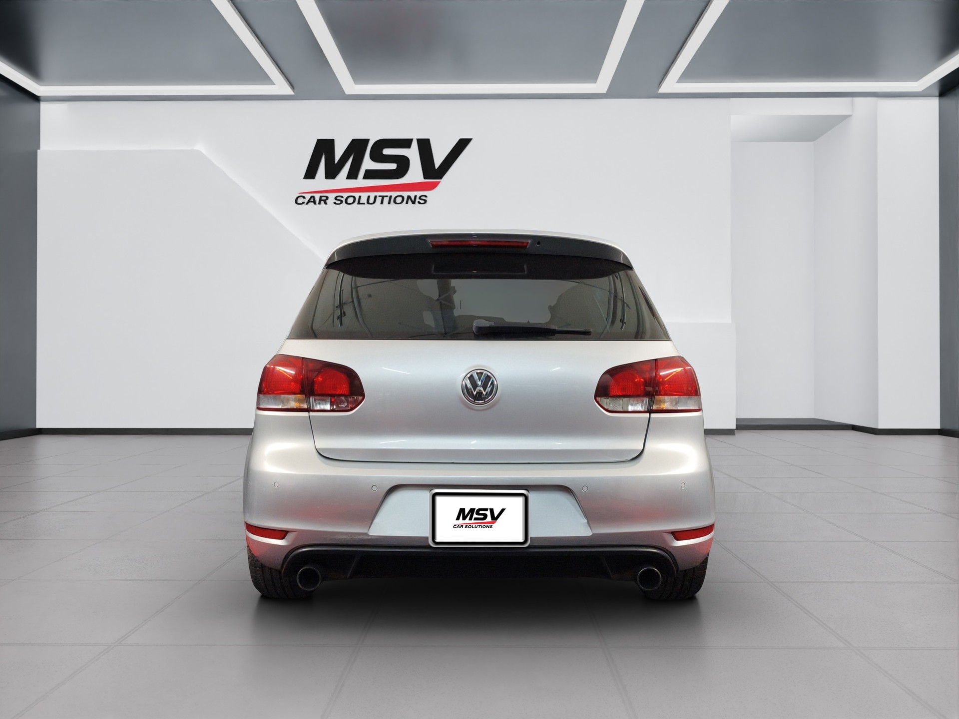 VW Golf 2.0 TSI GTI-showroom-element-2