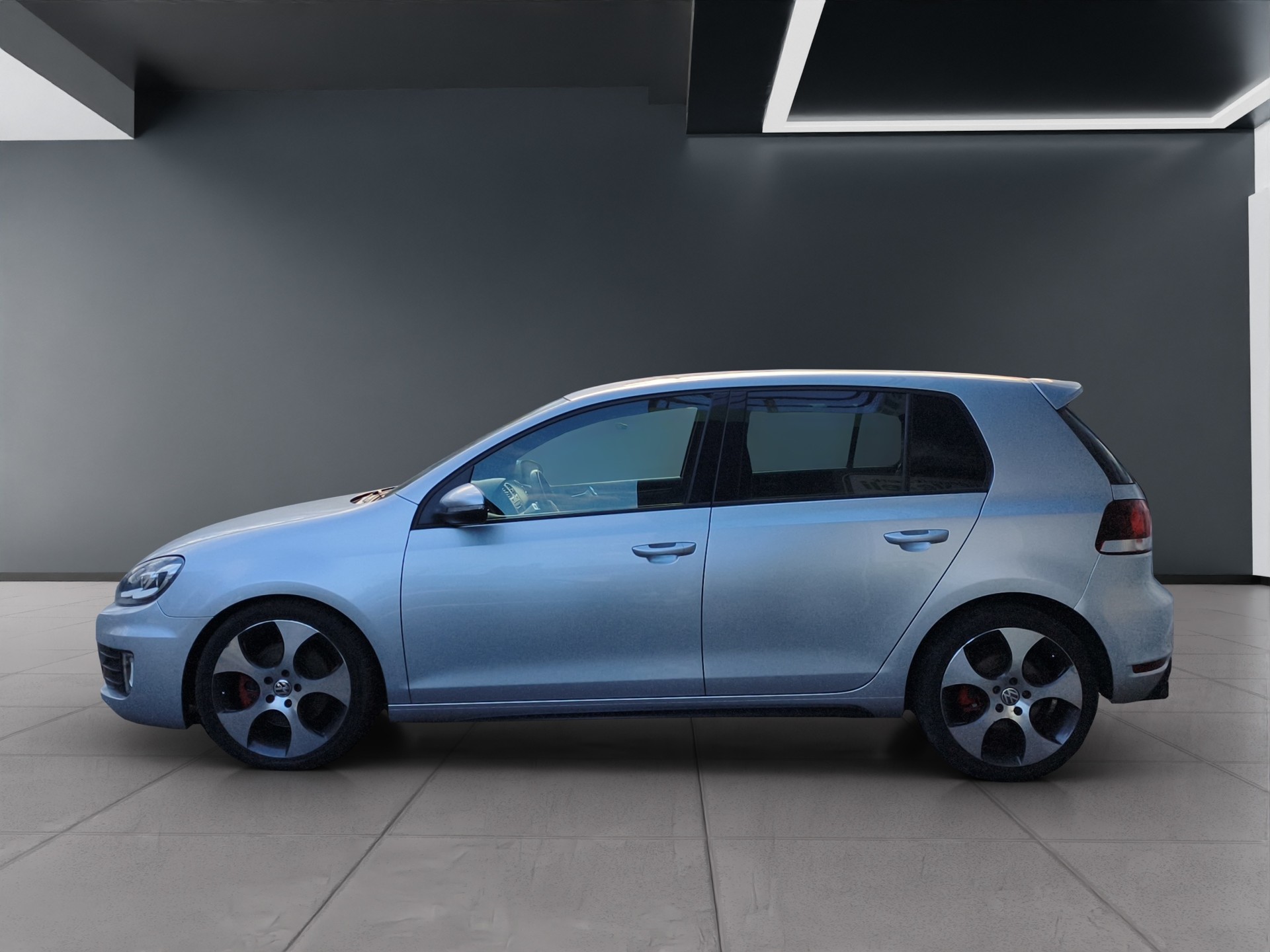 VW Golf 2.0 TSI GTI-showroom-element-3