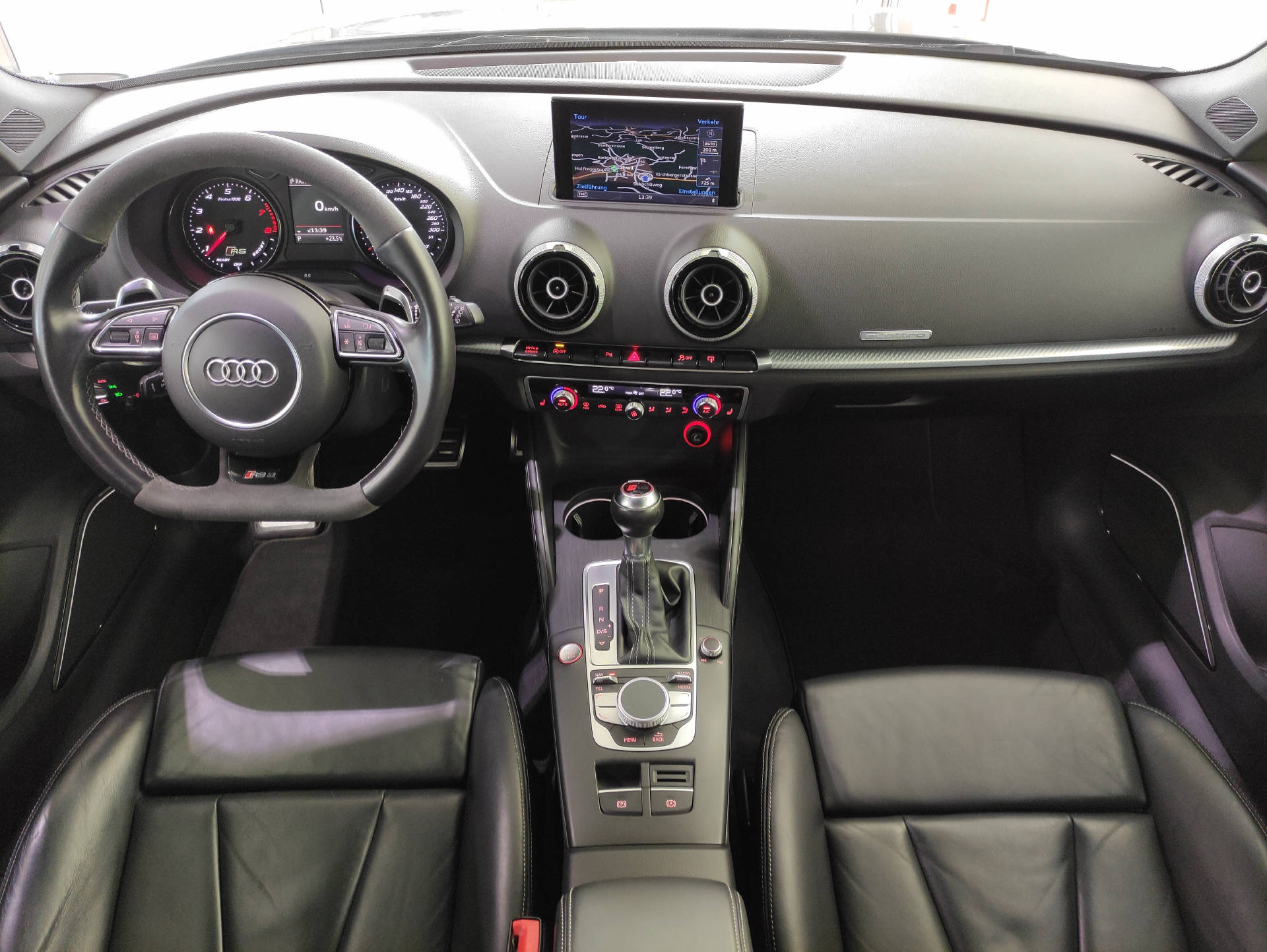 AUDI RS3 Sportback 2.5 TFSI quattro S-Tronic-image-12