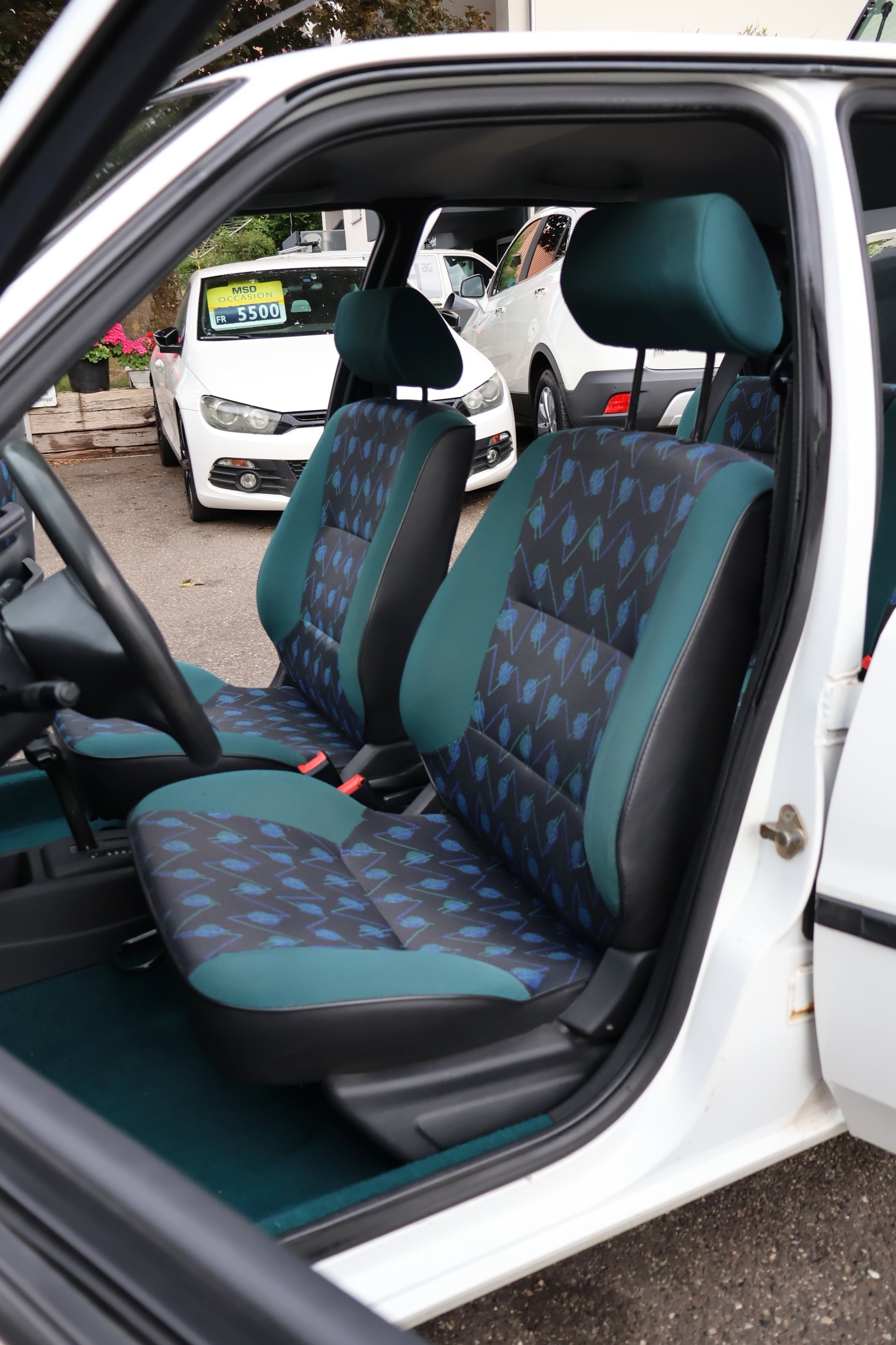 PEUGEOT 106 1.6 Automatic-image-10