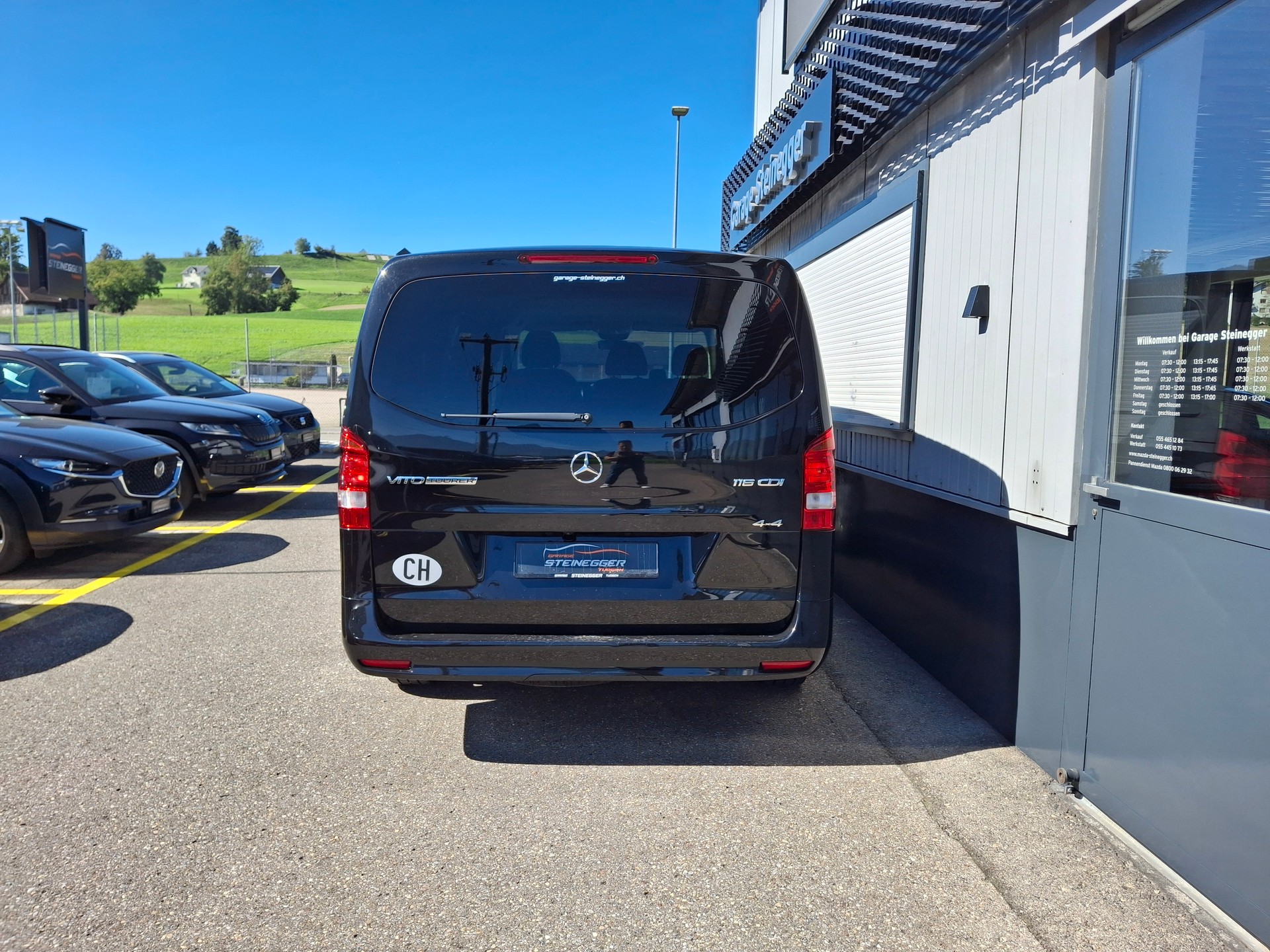 MERCEDES-BENZ Vito 116 CDI Select Tourer 4Matic 9G-Tronic-image-4