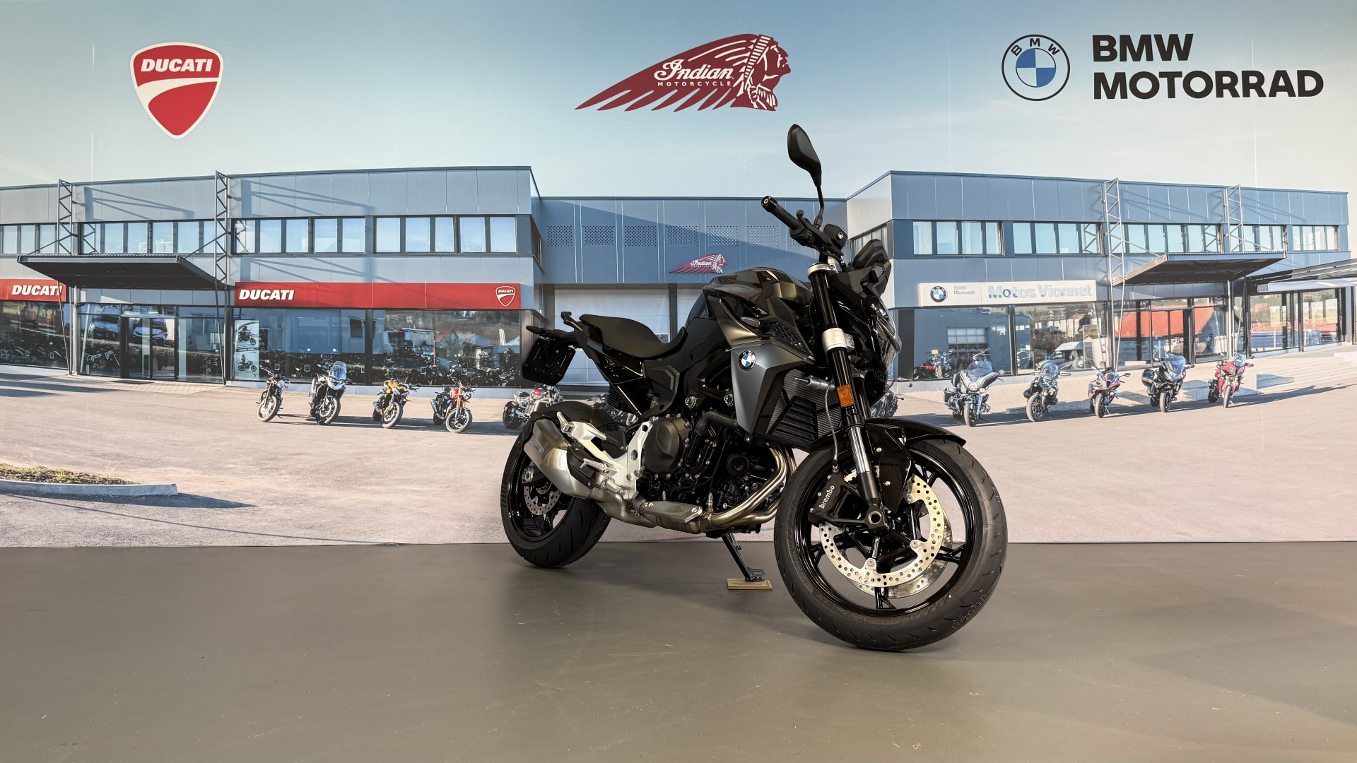 BMW F 900 R A2 Youngster 35KW / Leasing à partir de 2.9%-image-0