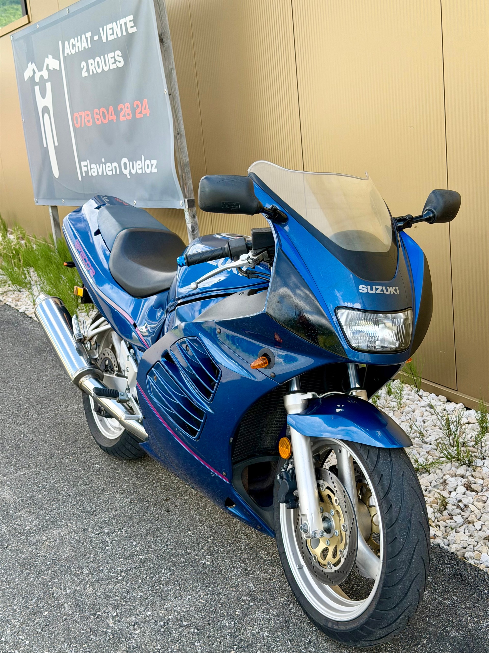 SUZUKI RF 600 R-image-0
